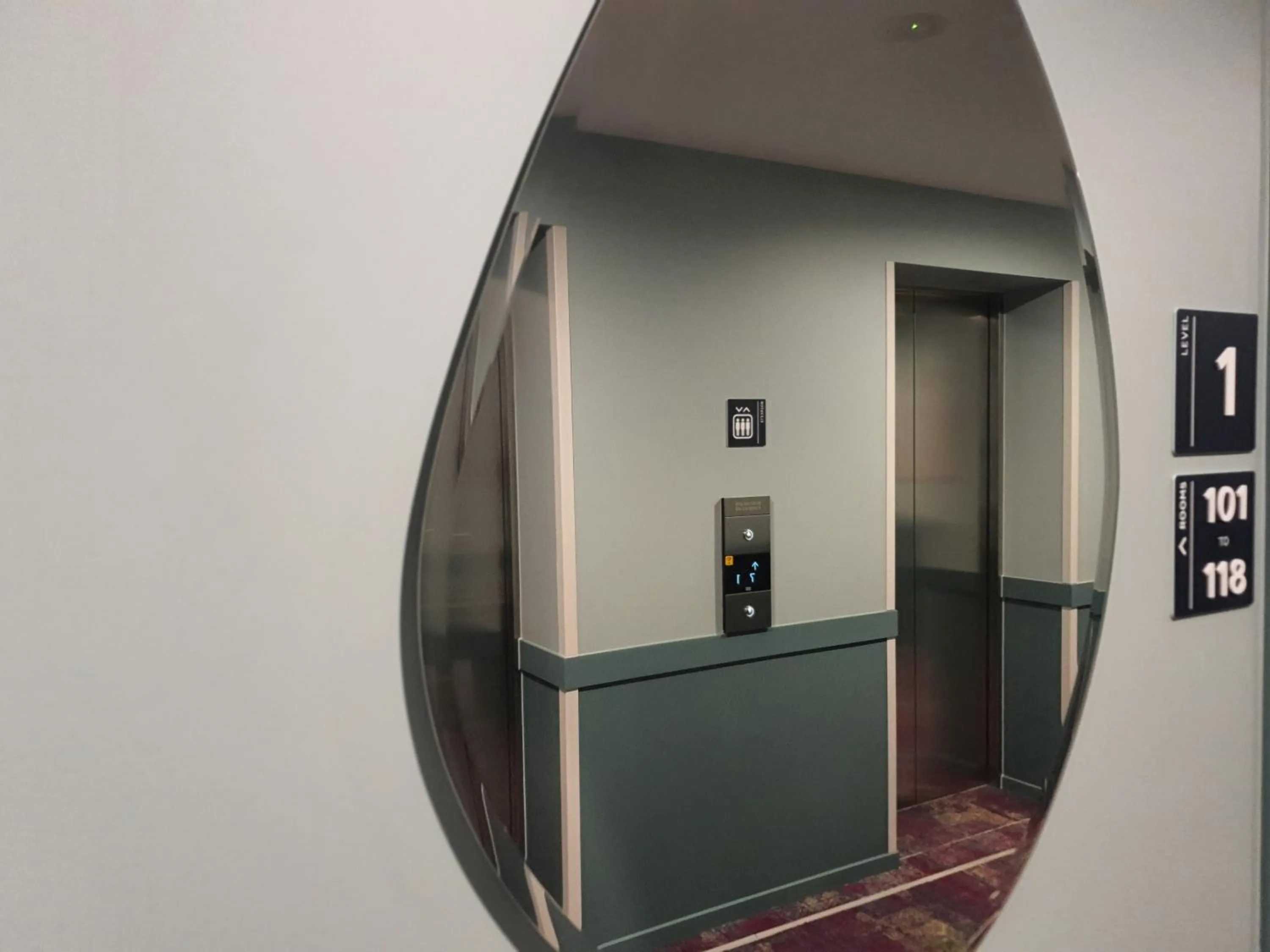 Decorative detail in La Quinta by Wyndham Parnell Auckland