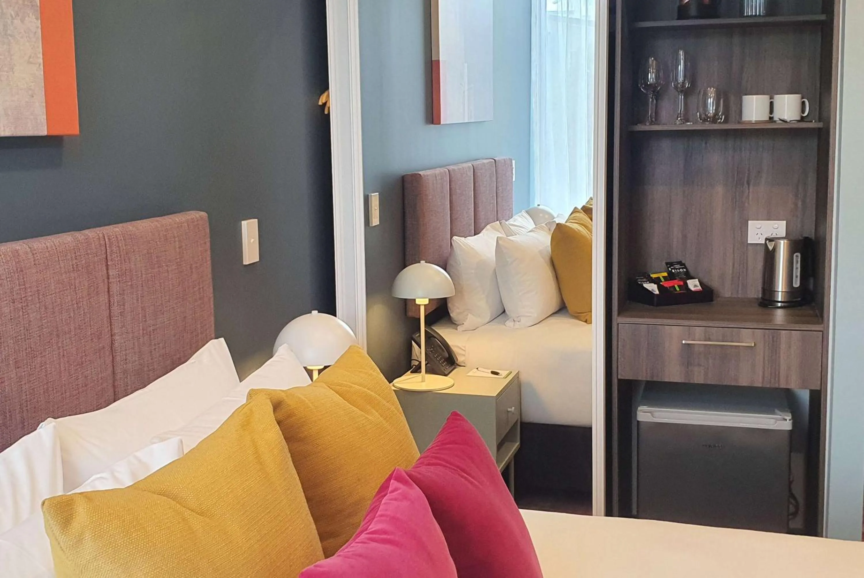 Photo of the whole room, Bed in La Quinta by Wyndham Parnell Auckland