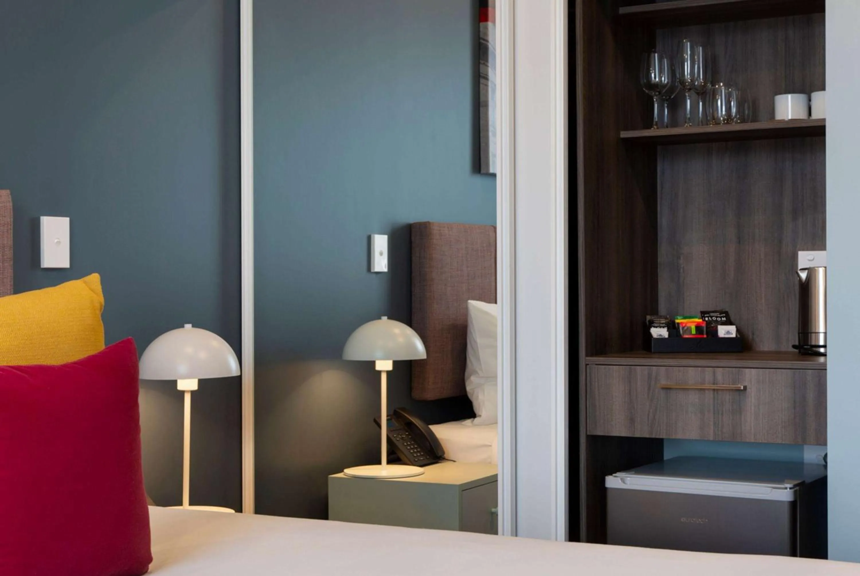 Photo of the whole room, Bed in La Quinta by Wyndham Parnell Auckland