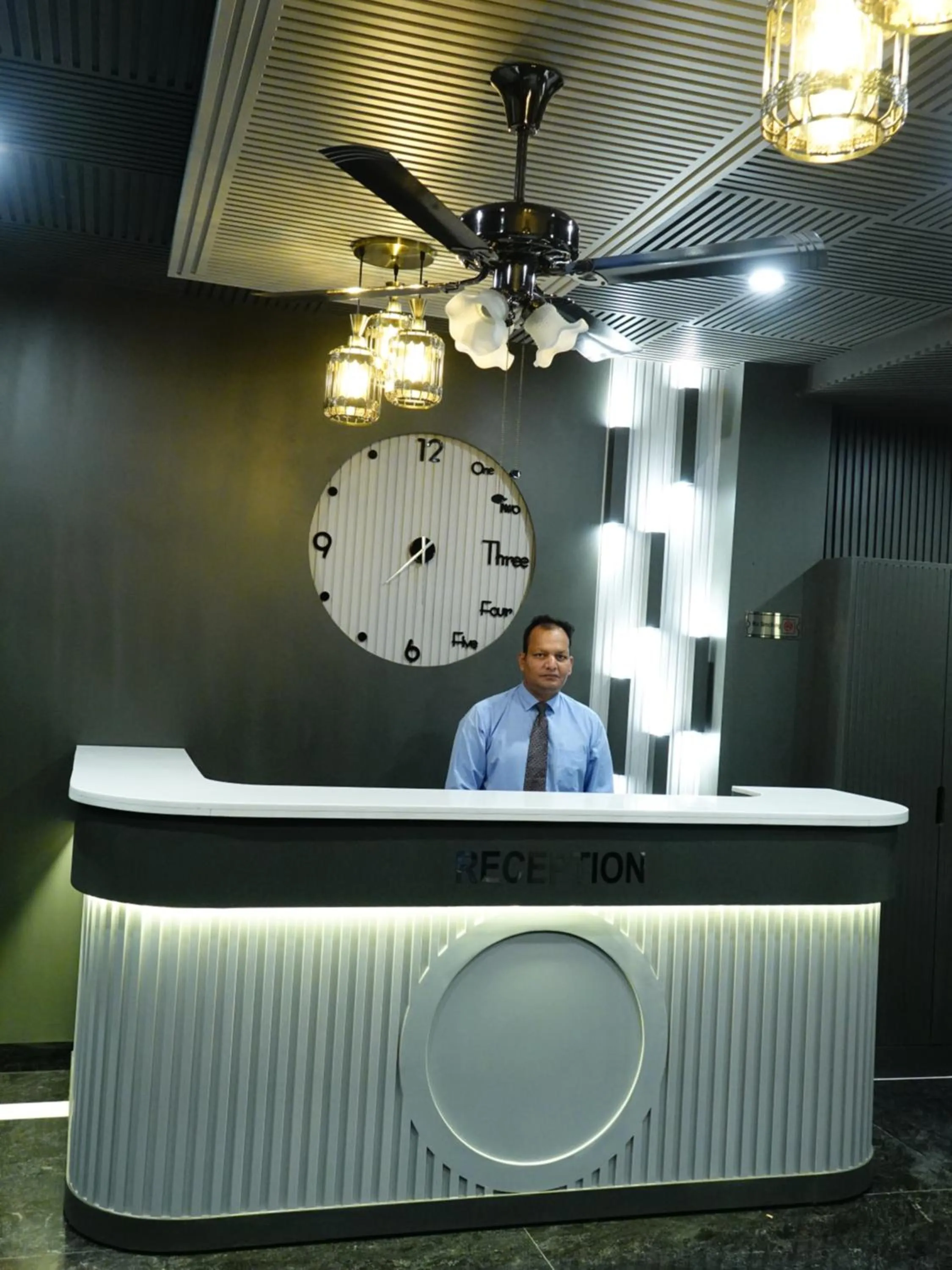 Lobby or reception in Rubystone Mussoorie A Leisure Resort