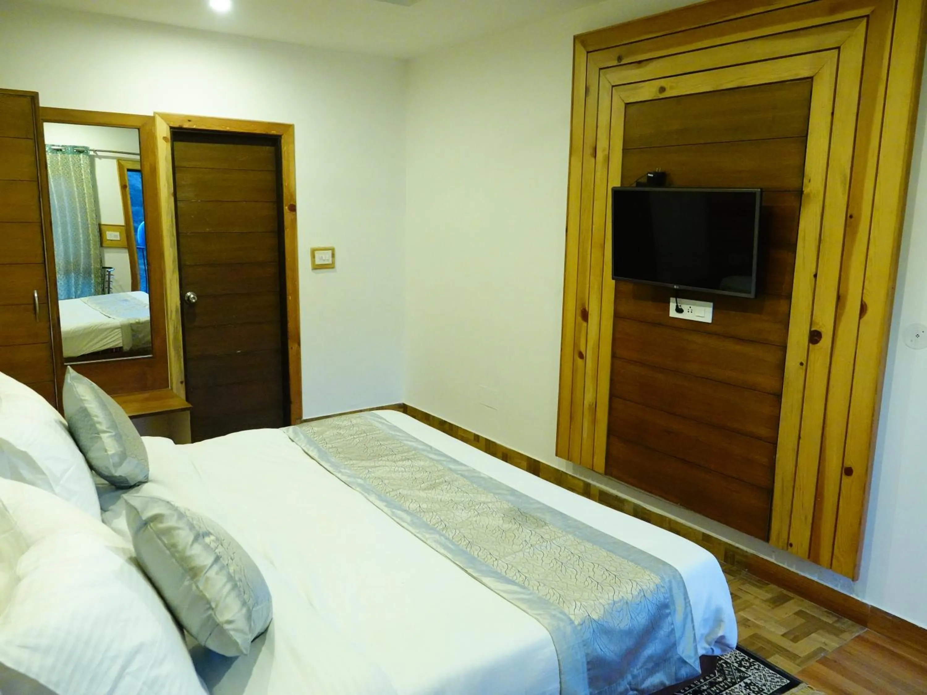 Bed in Rubystone Mussoorie A Leisure Resort