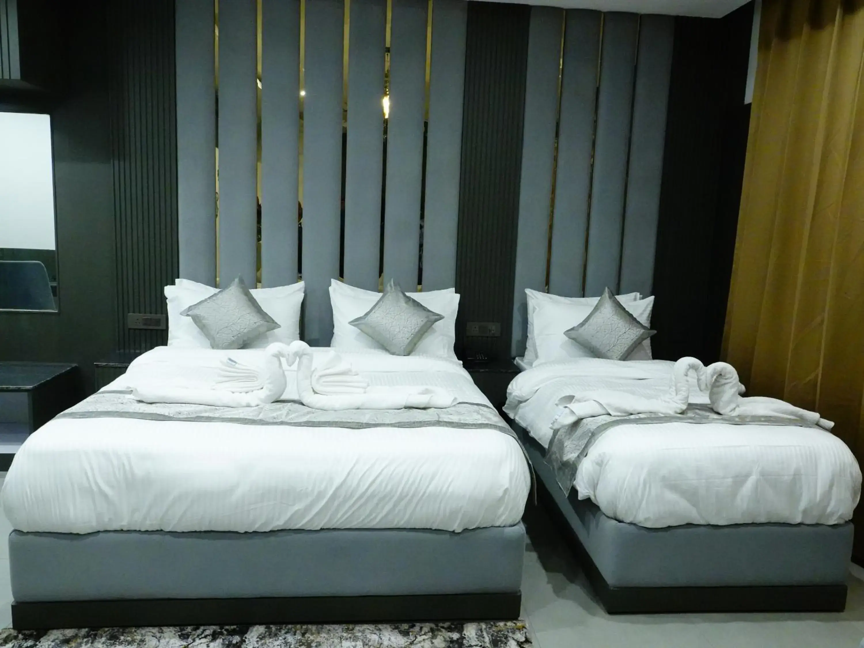 Bed in Rubystone Mussoorie A Leisure Resort Bed in Rubystone Mussoorie A Leisure Resort