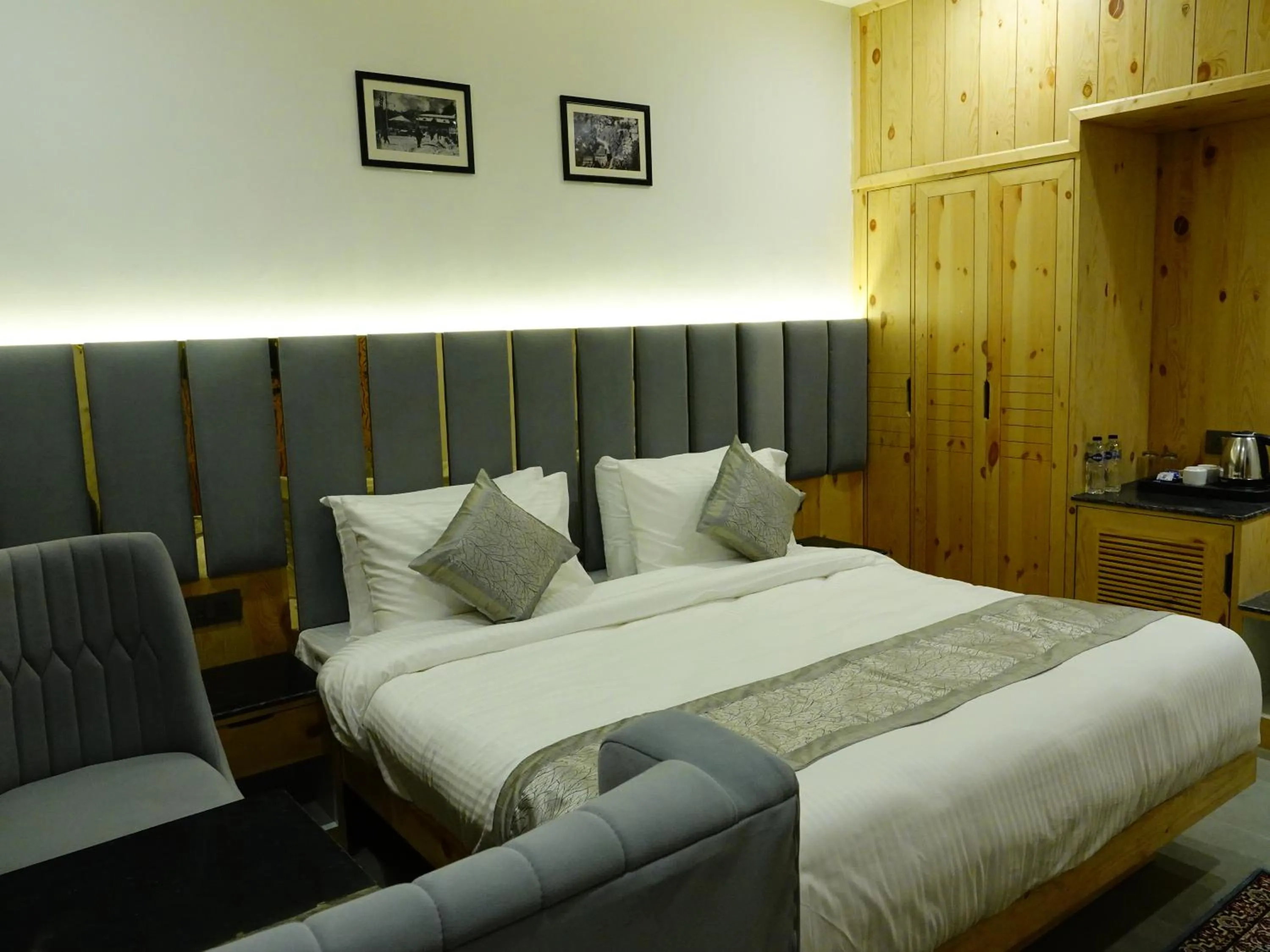 Bedroom in Rubystone Mussoorie A Leisure Resort