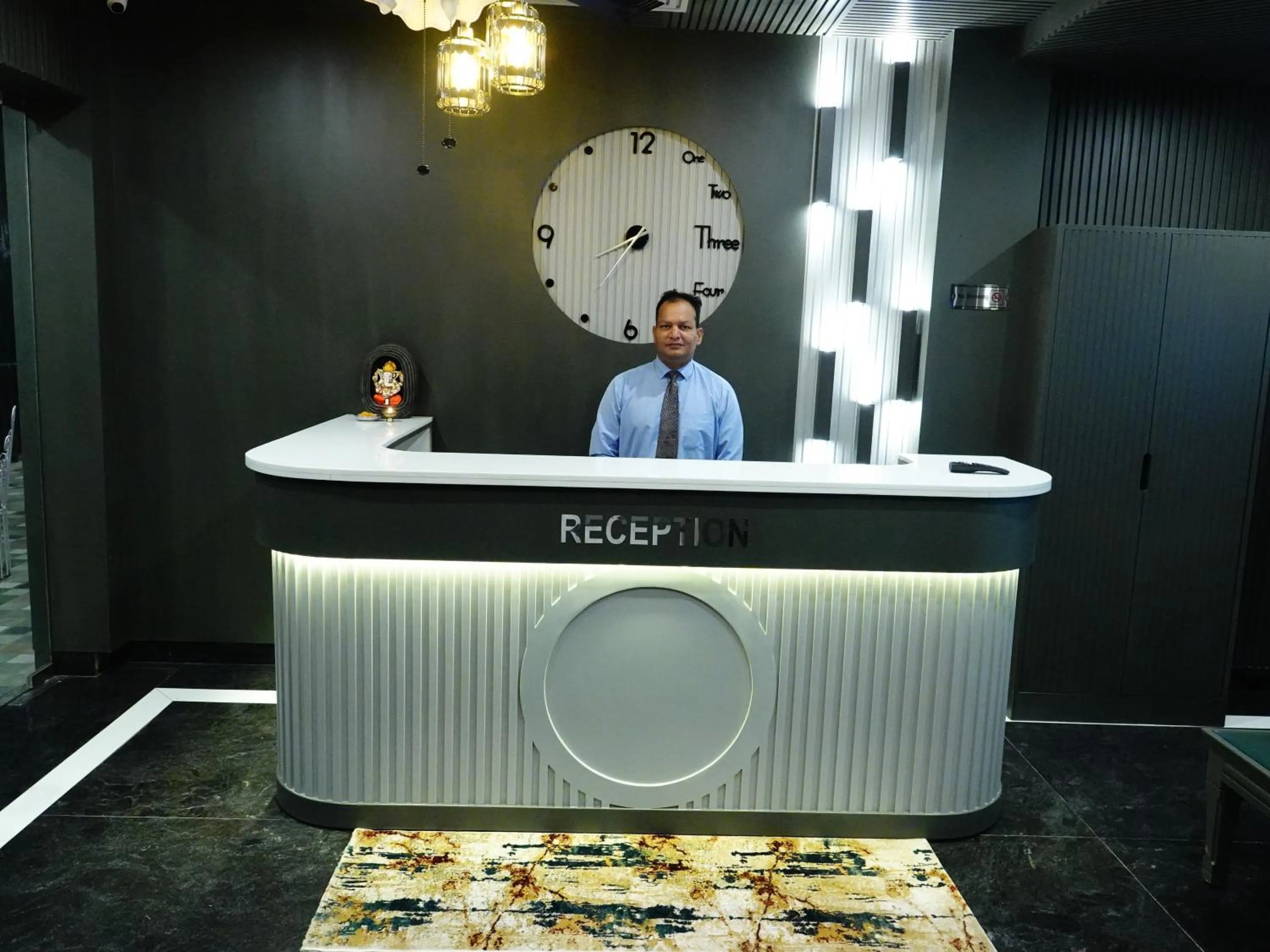 Lobby or reception in Rubystone Mussoorie A Leisure Resort