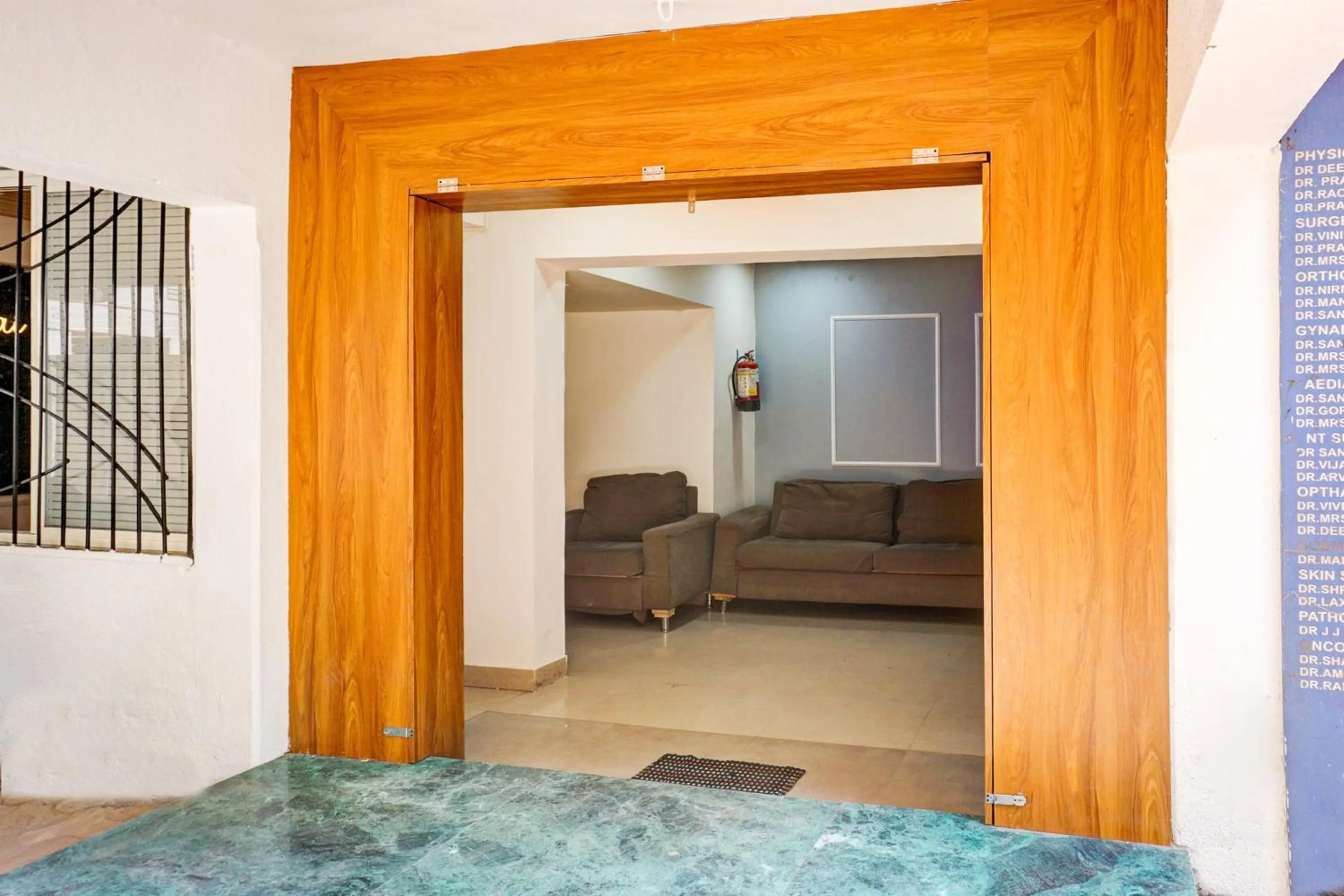 Facade/entrance, Bed in Hotel O Arusai Inn