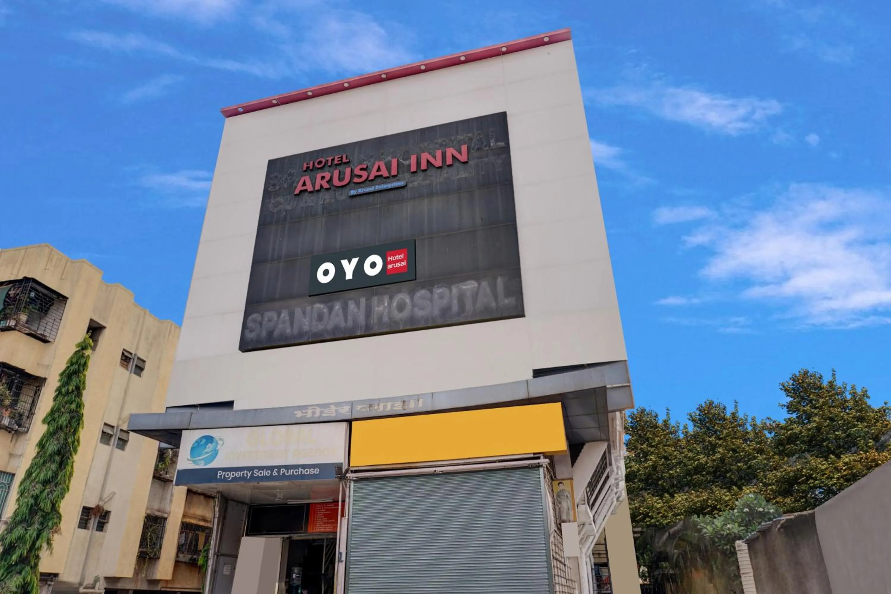 Facade/entrance in Hotel O Arusai Inn