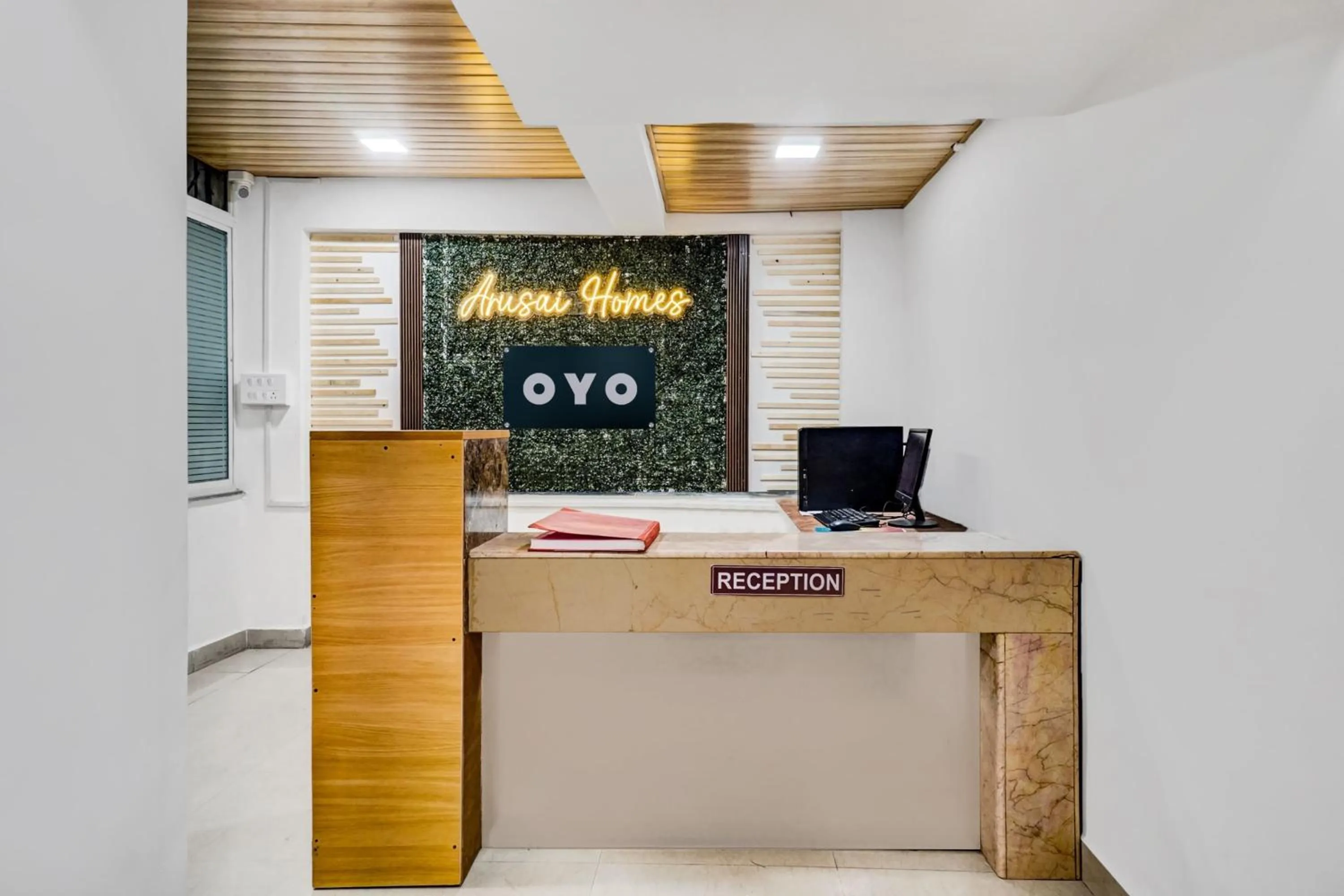 Lobby or reception in Hotel O Arusai Inn