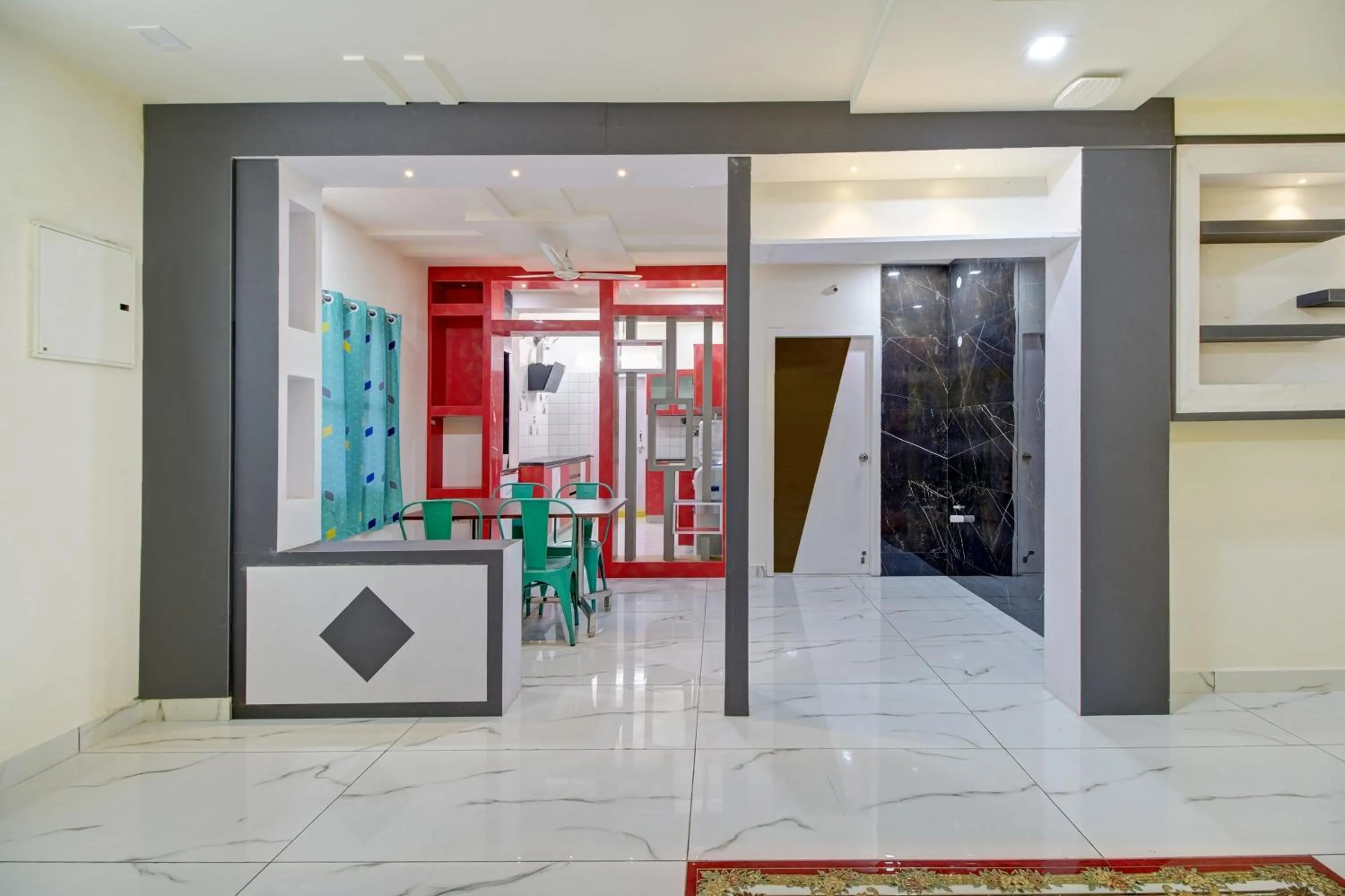 Kitchen or kitchenette in Super Hotel O Amaravathi Road Annapurna Nagar