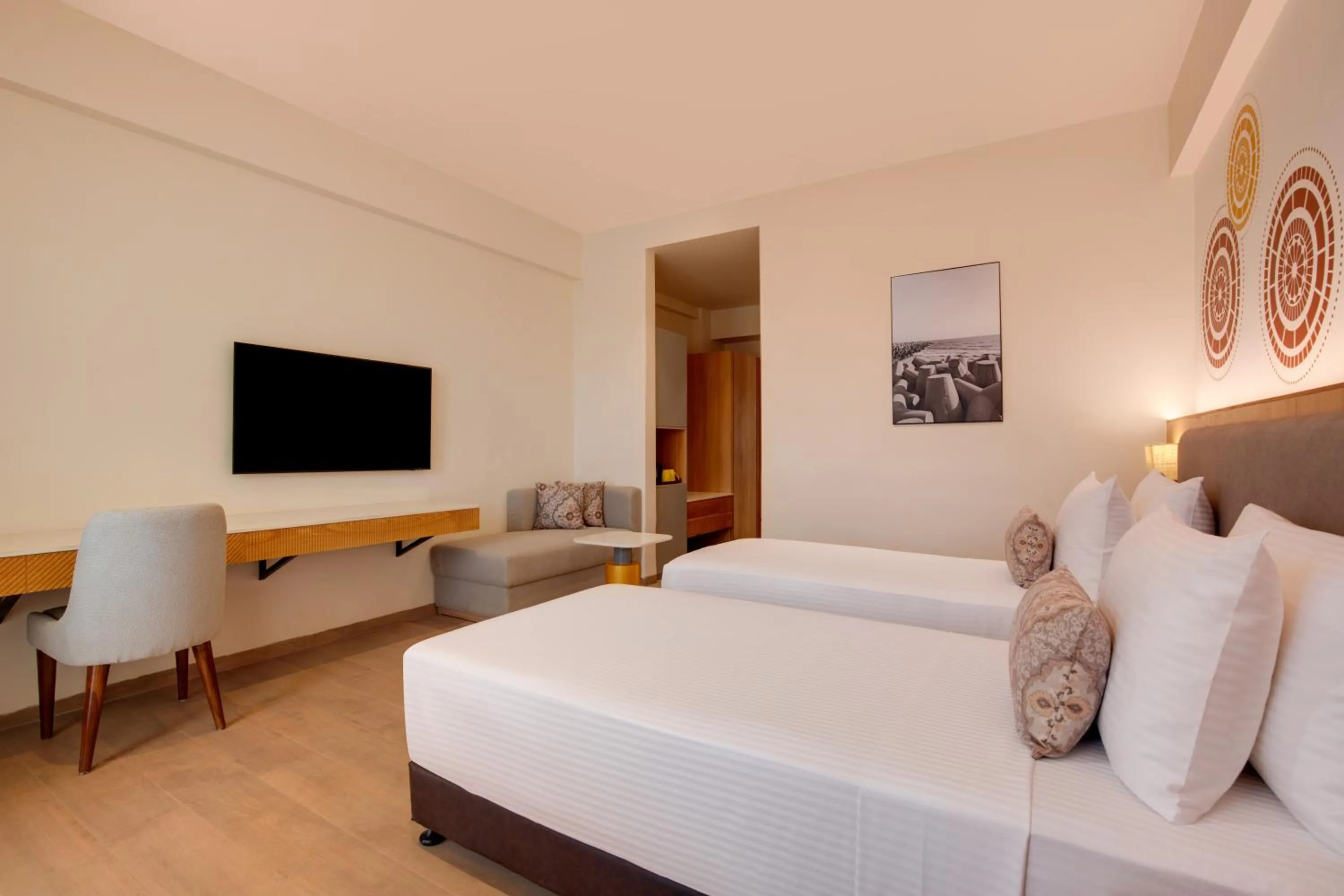 Bedroom, Bed in Lemon Tree Resort, Somnath