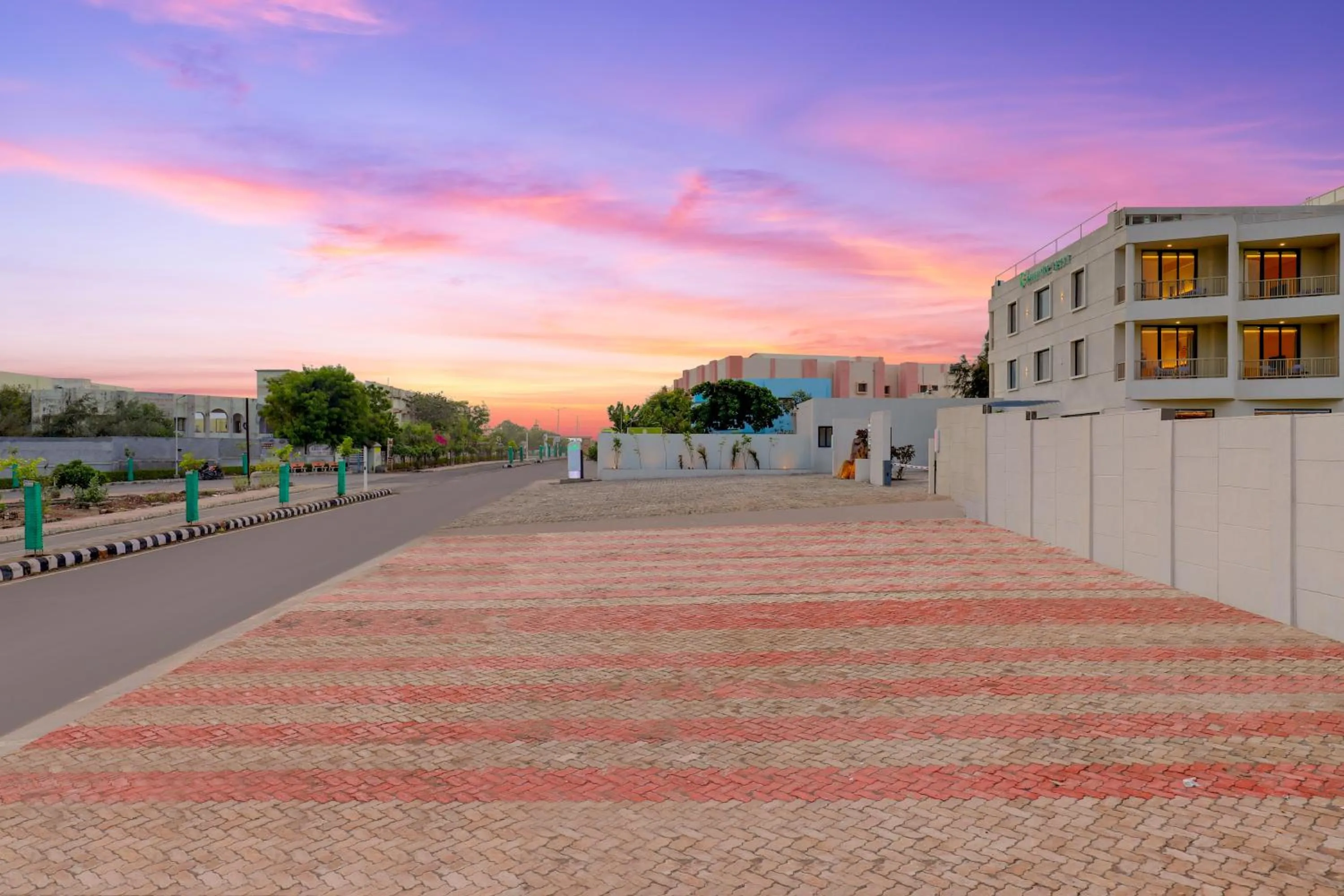 Parking in Lemon Tree Resort, Somnath