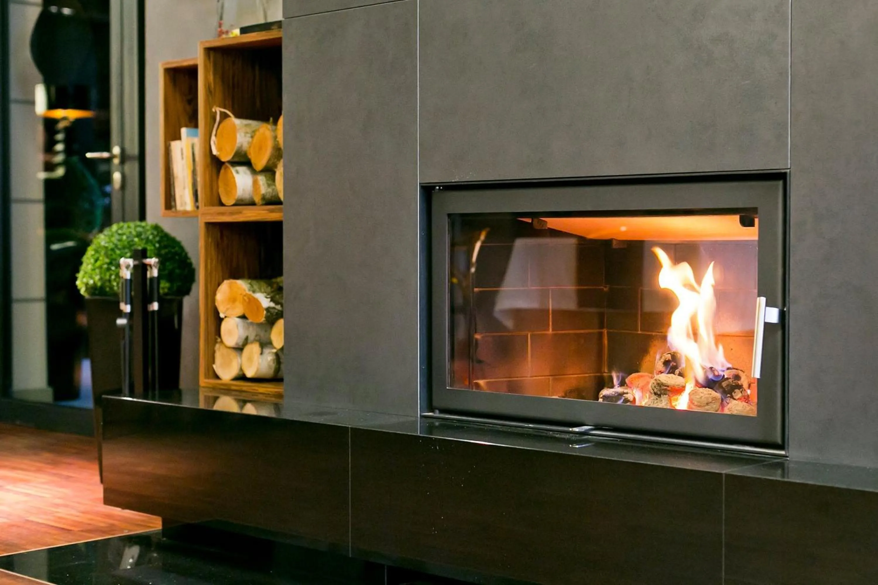 Restaurant/places to eat in Hotel Martina