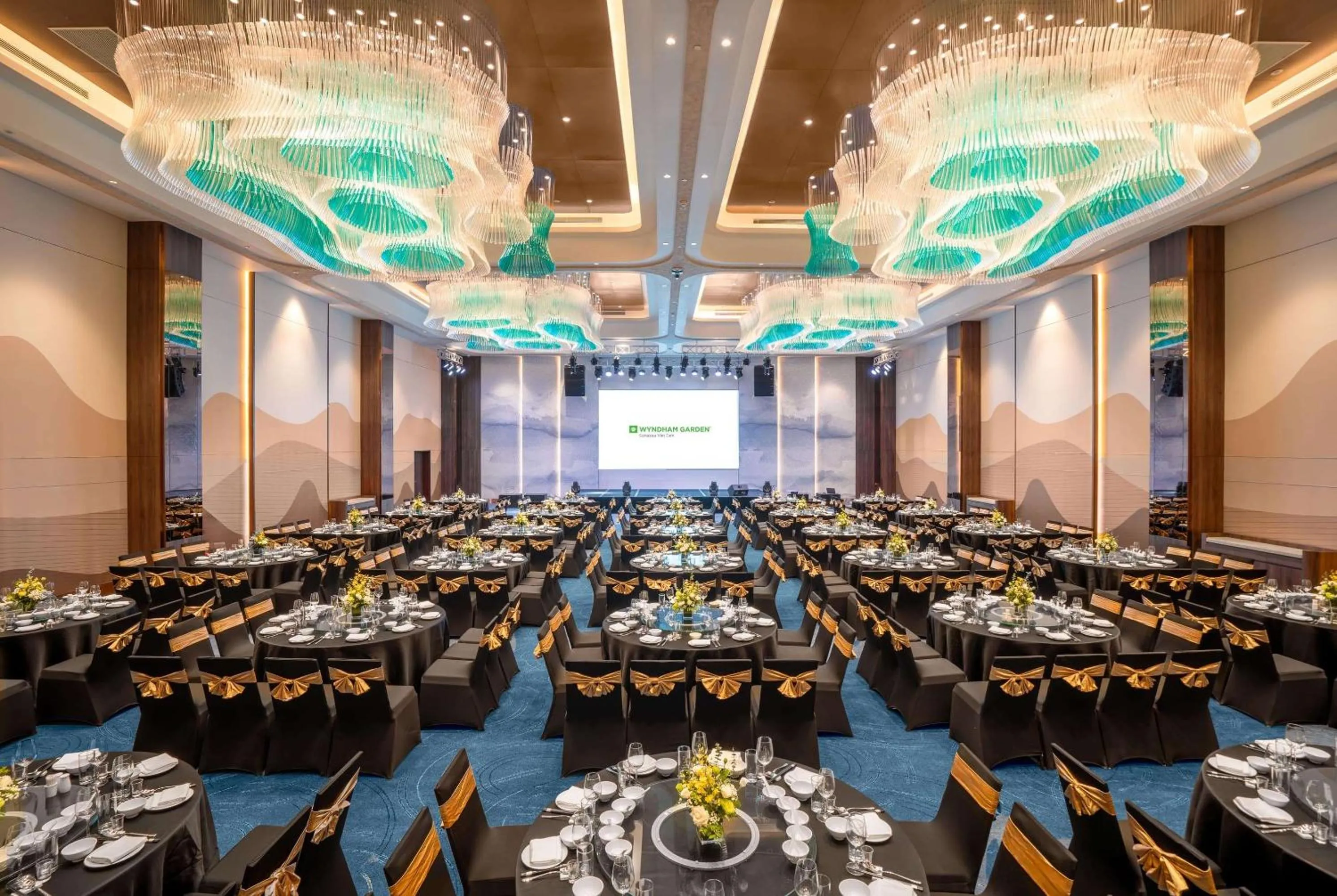 Banquet/Function facilities in Wyndham Garden Sonasea Van Don