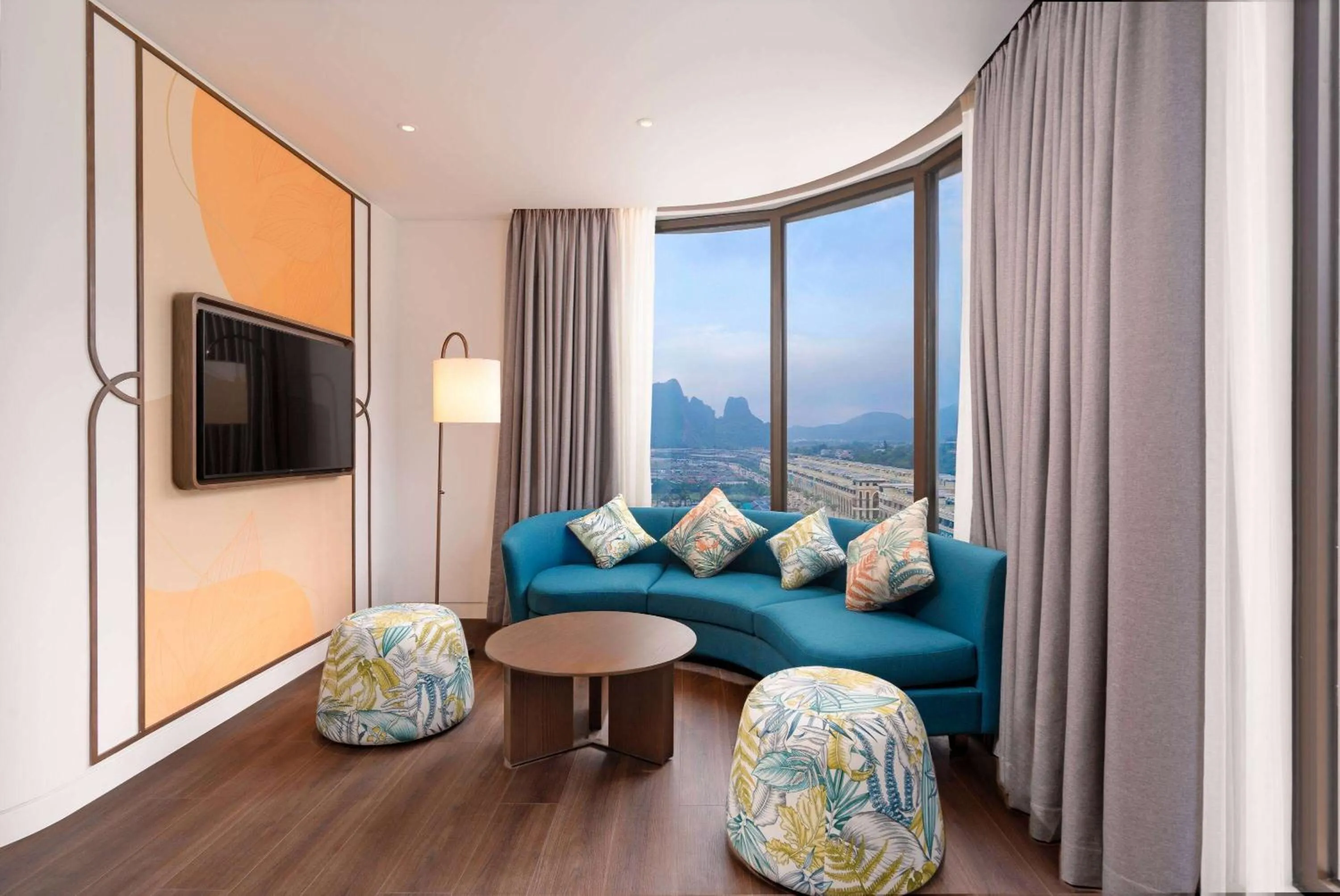 Bed in Wyndham Garden Sonasea Van Don