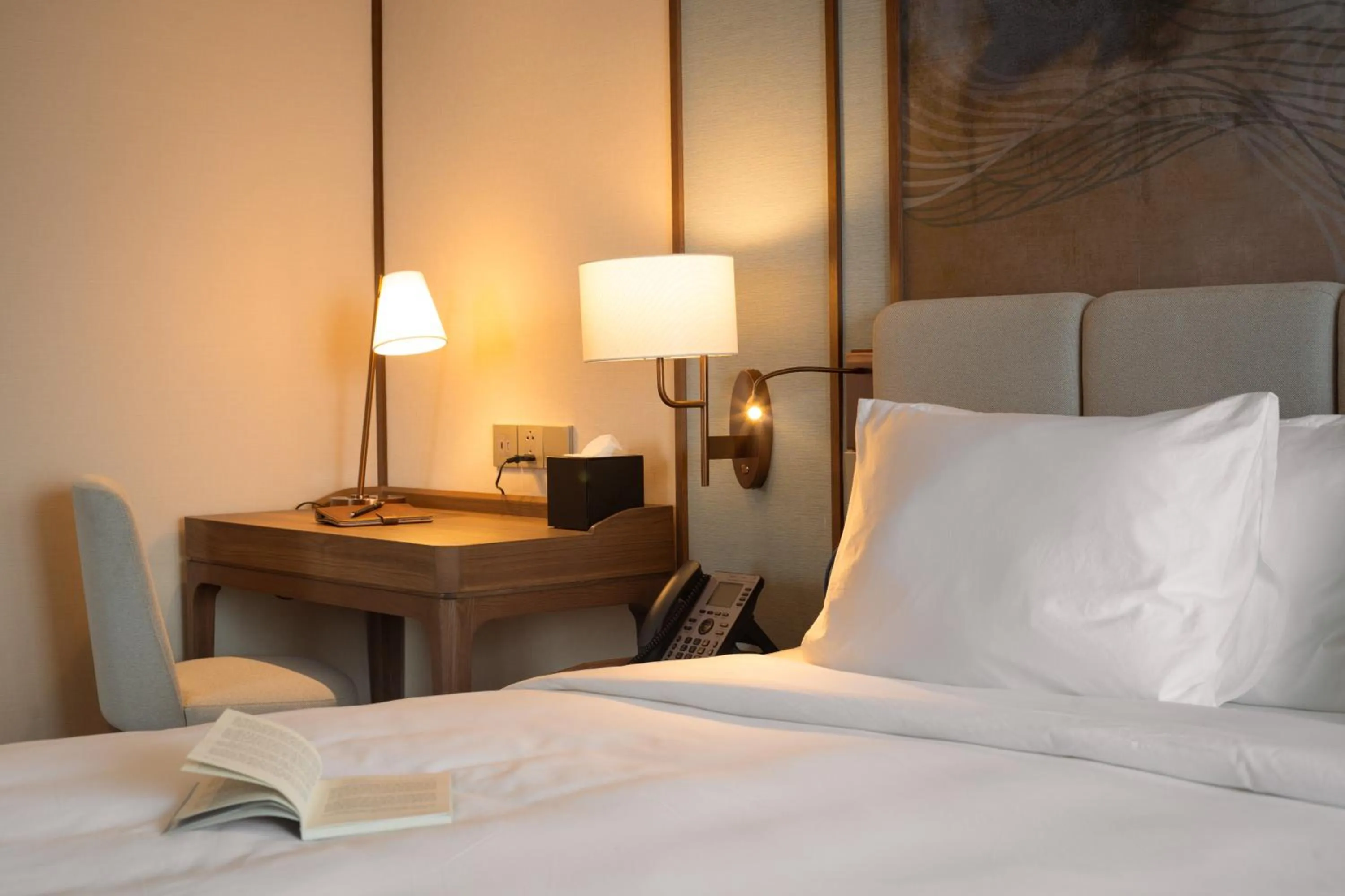 Bed in Wyndham Garden Sonasea Van Don