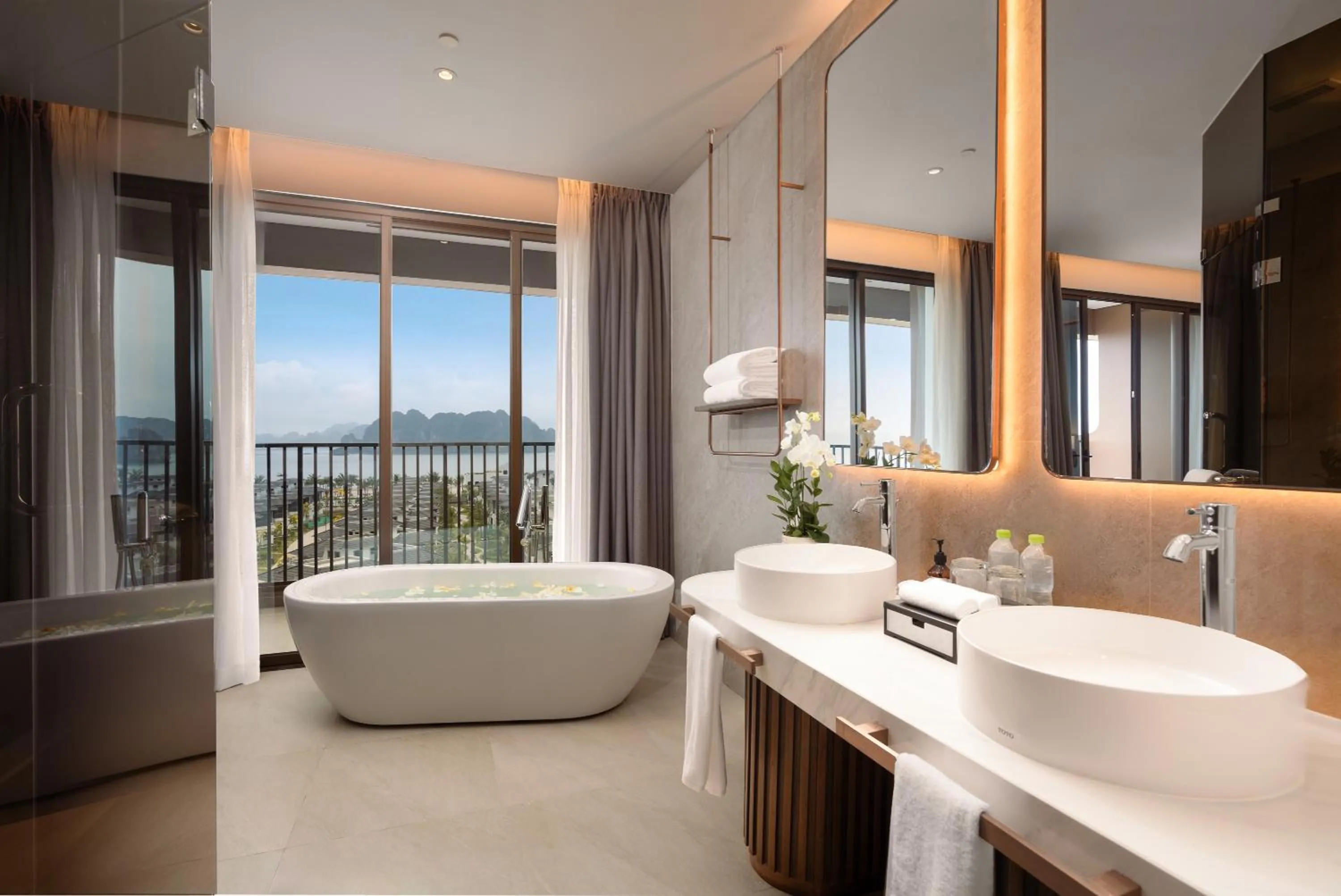 Bathroom in Wyndham Garden Sonasea Van Don