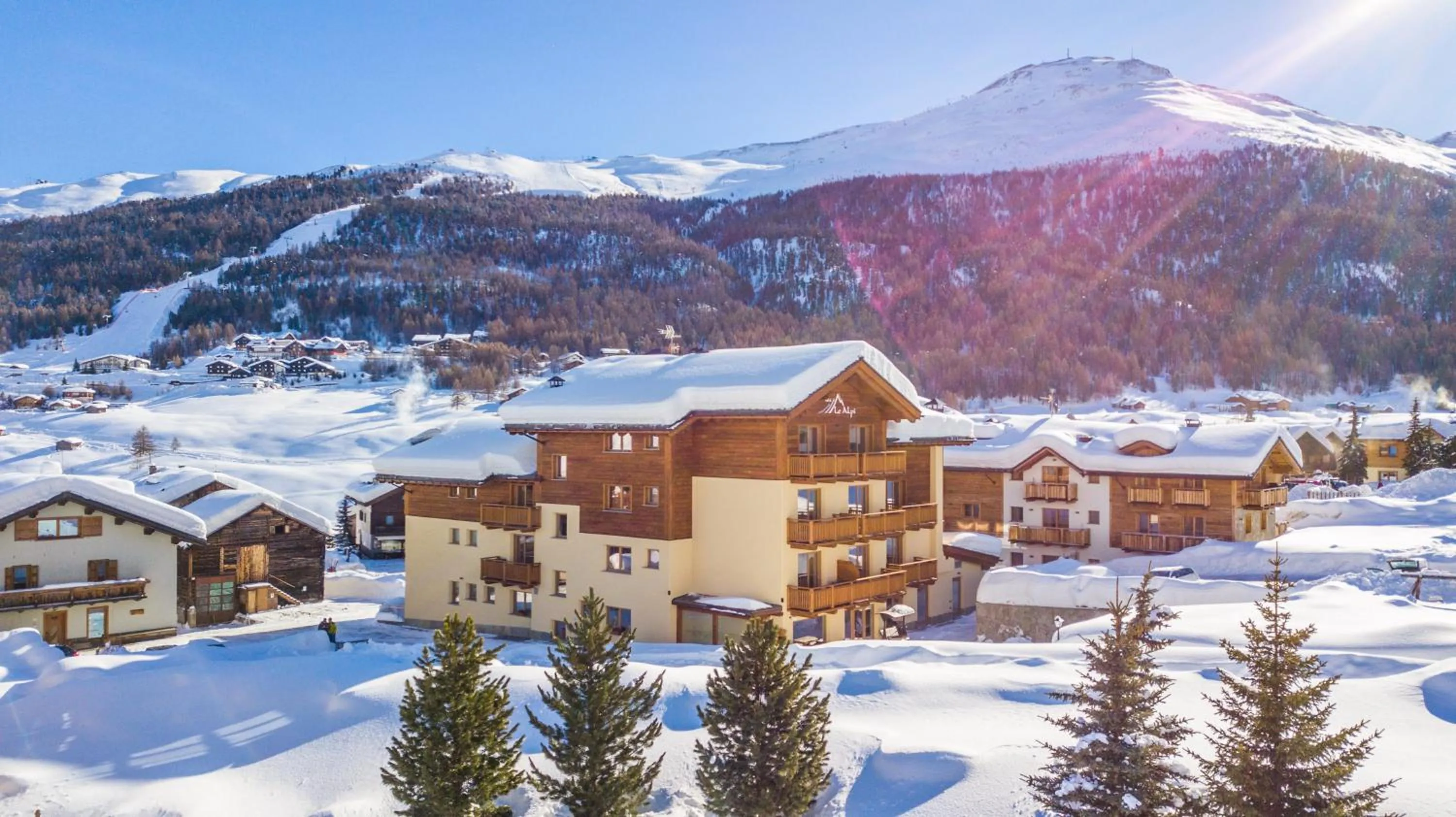 Property building in Hotel Le Alpi