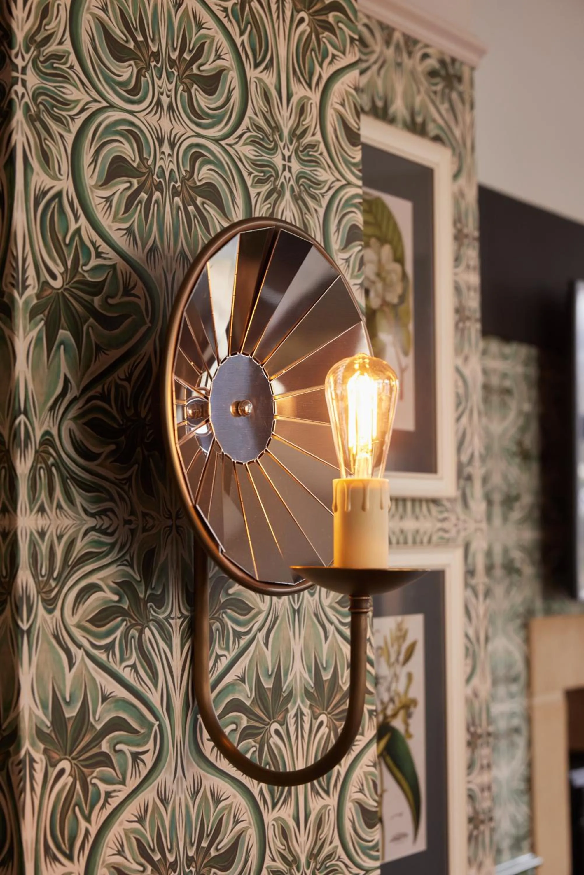 Decorative detail in The Kings Head Wroxham by Greene King Inns