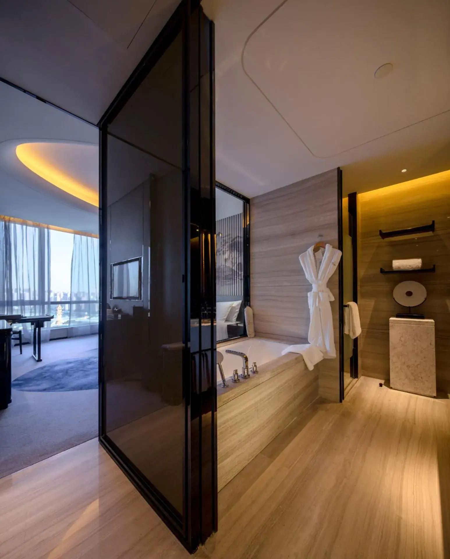 Toilet, Bed in Wanda Realm Hotel Wuhu Toilet, Bed in Wanda Realm Hotel Wuhu