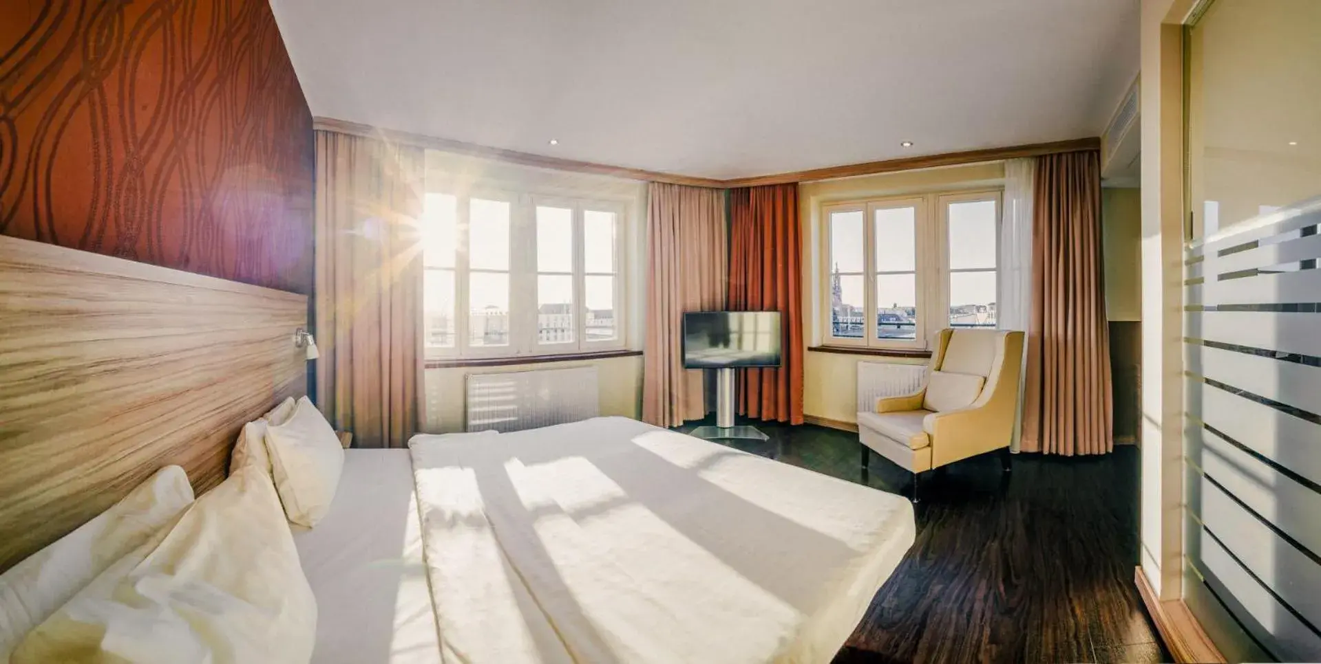 Photo of the whole room, Bed in Star G Hotel Premium Dresden Altmarkt Photo of the whole room, Bed in Star G Hotel Premium Dresden Altmarkt