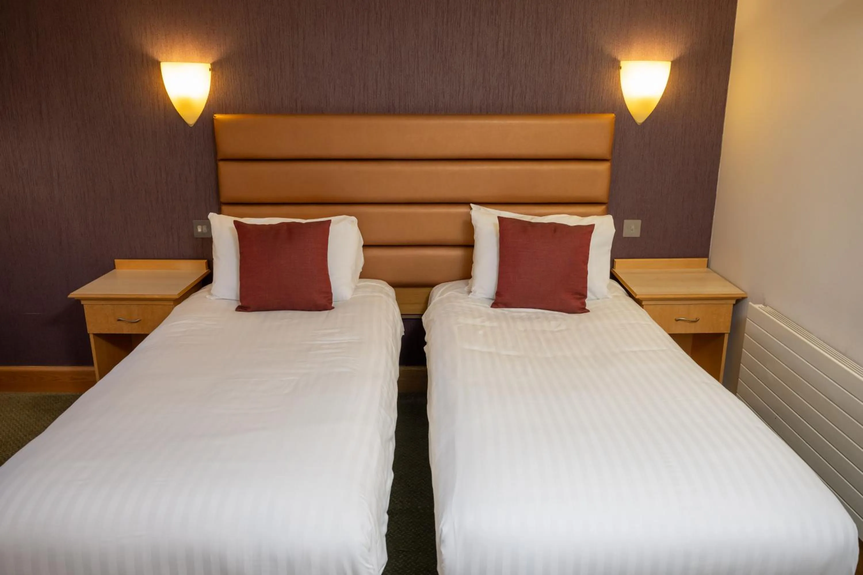 Bed in Hellidon Lakes Hotel