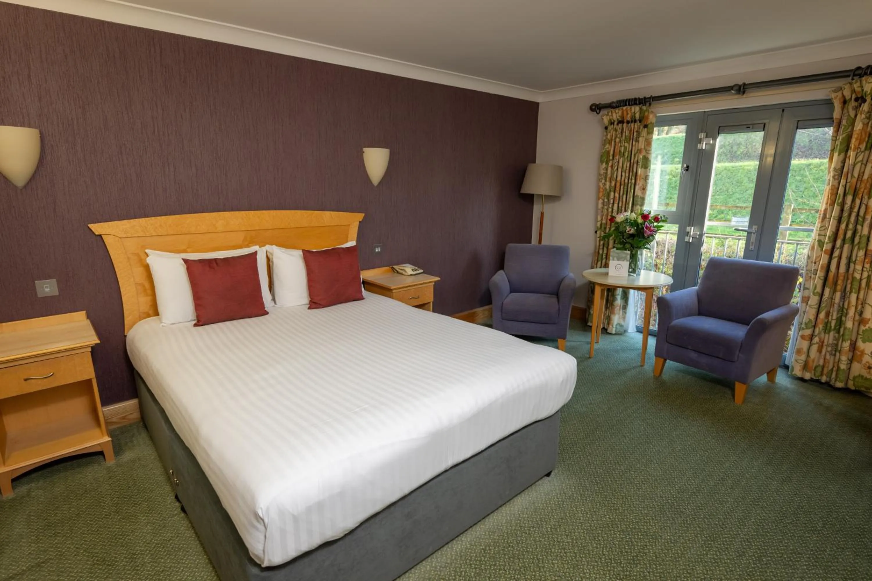 Bed in Hellidon Lakes Hotel