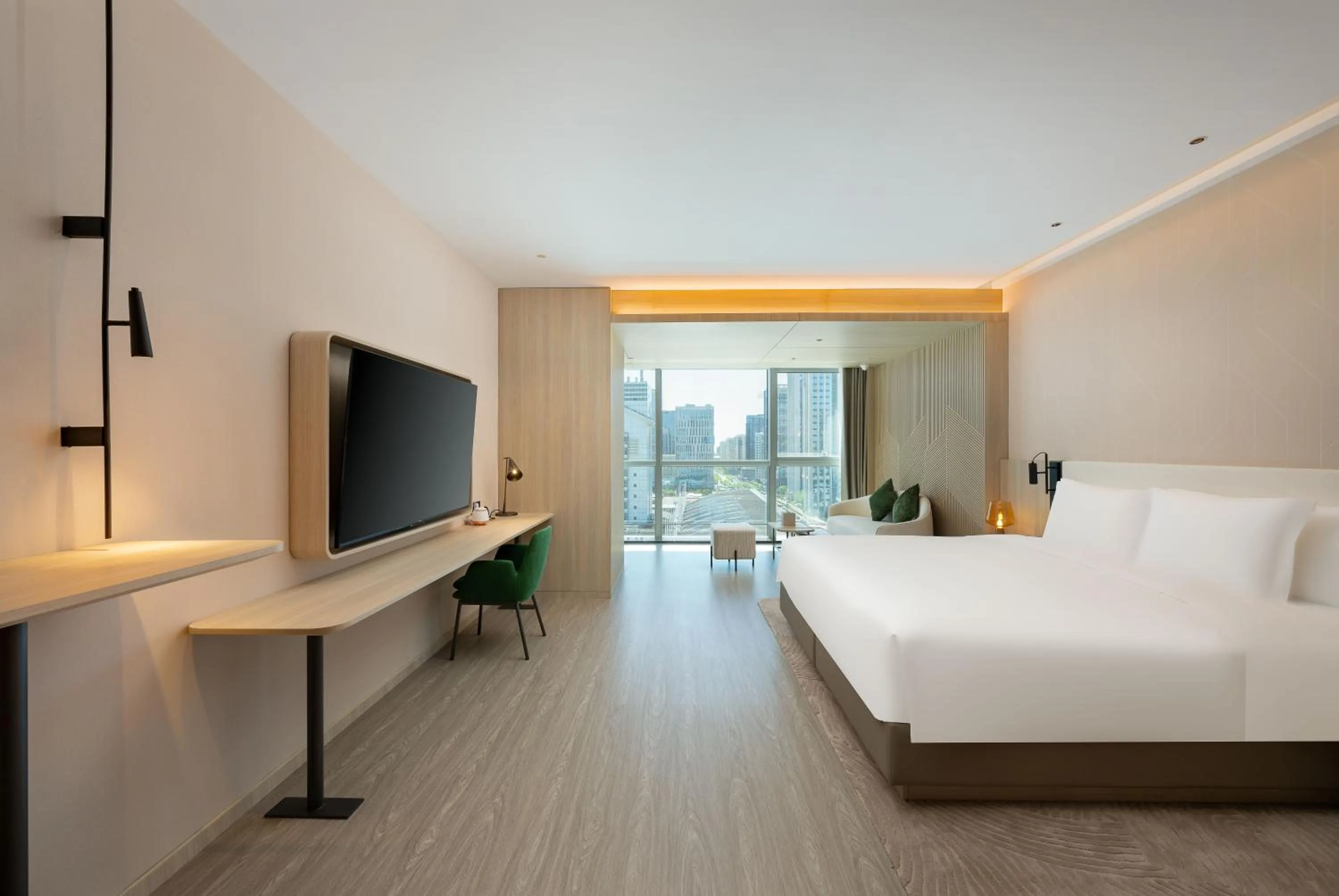 Property building, Bed in EVEN Hotel Qingdao Laoshan - an IHG Hotel