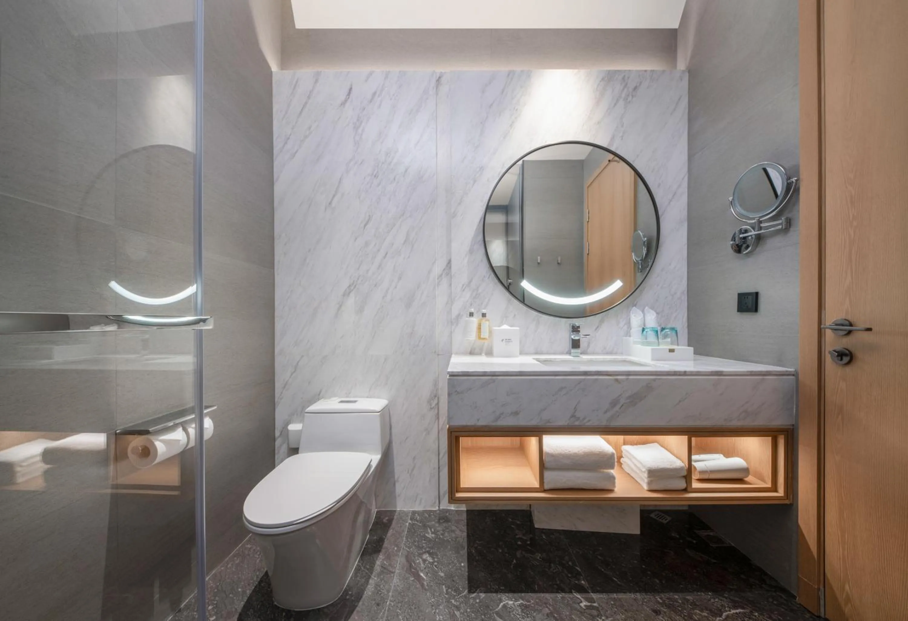 Toilet in Holiday Inn Guiyang Airport by IHG
