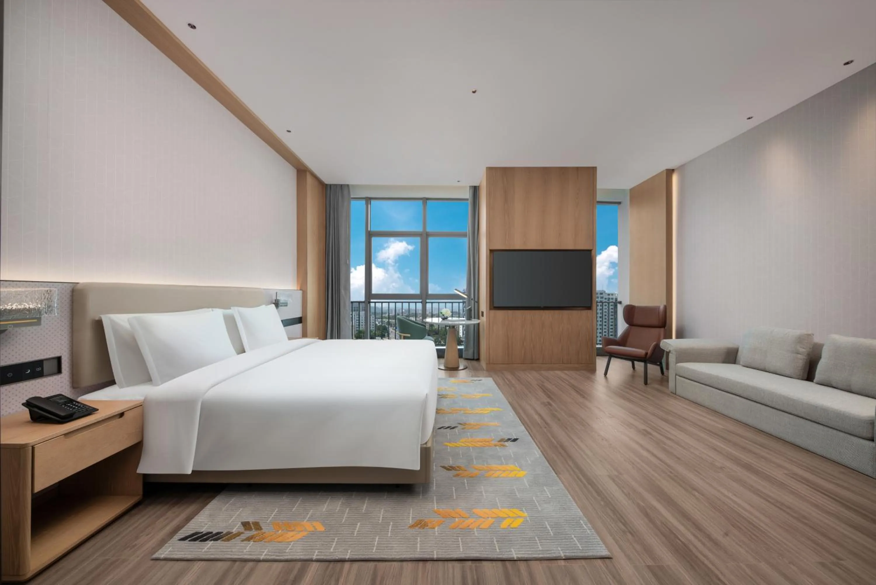 Photo of the whole room, Bed in Holiday Inn Guiyang Airport by IHG