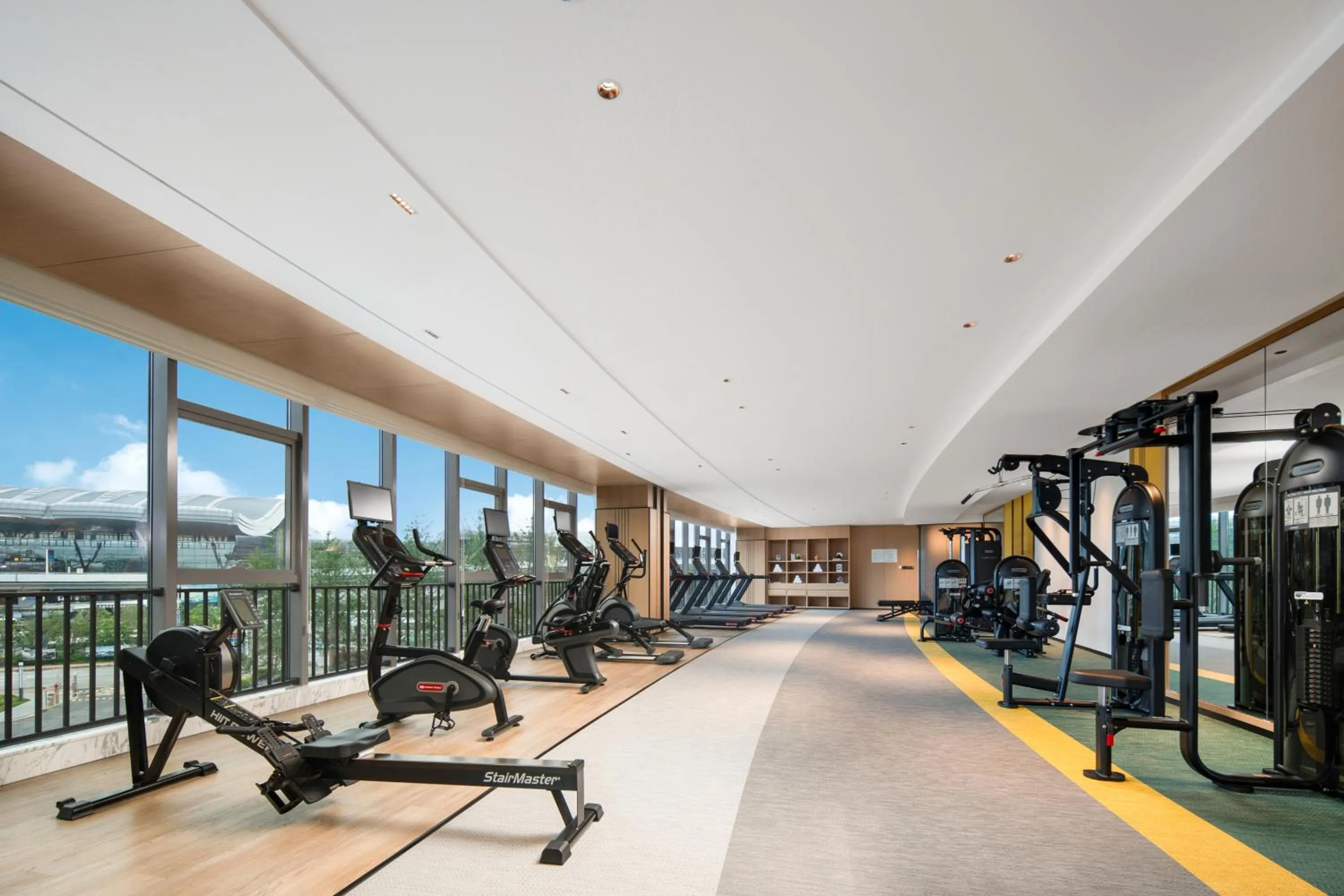 Fitness centre/facilities in Holiday Inn Guiyang Airport by IHG