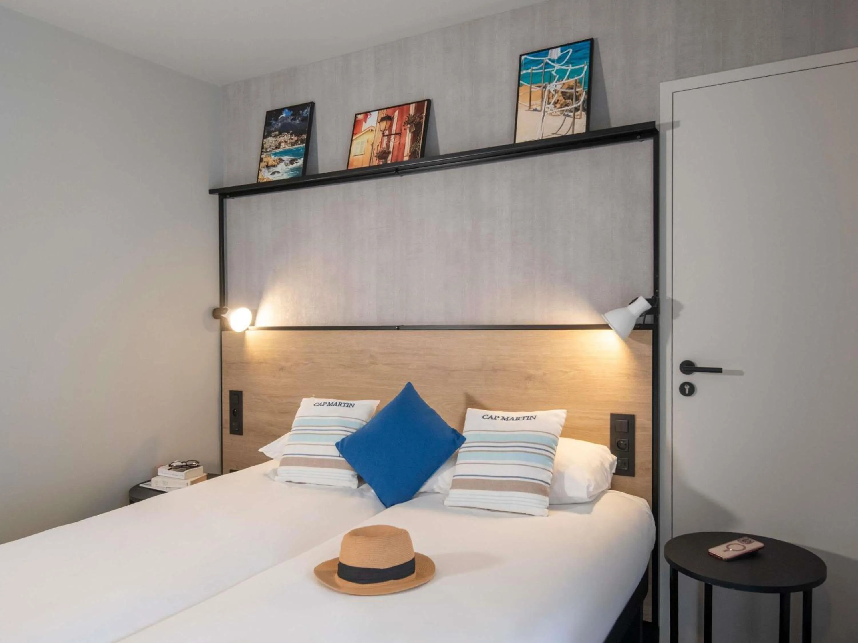Bedroom, Bed in Ibis Roquebrune Cap Martin Menton