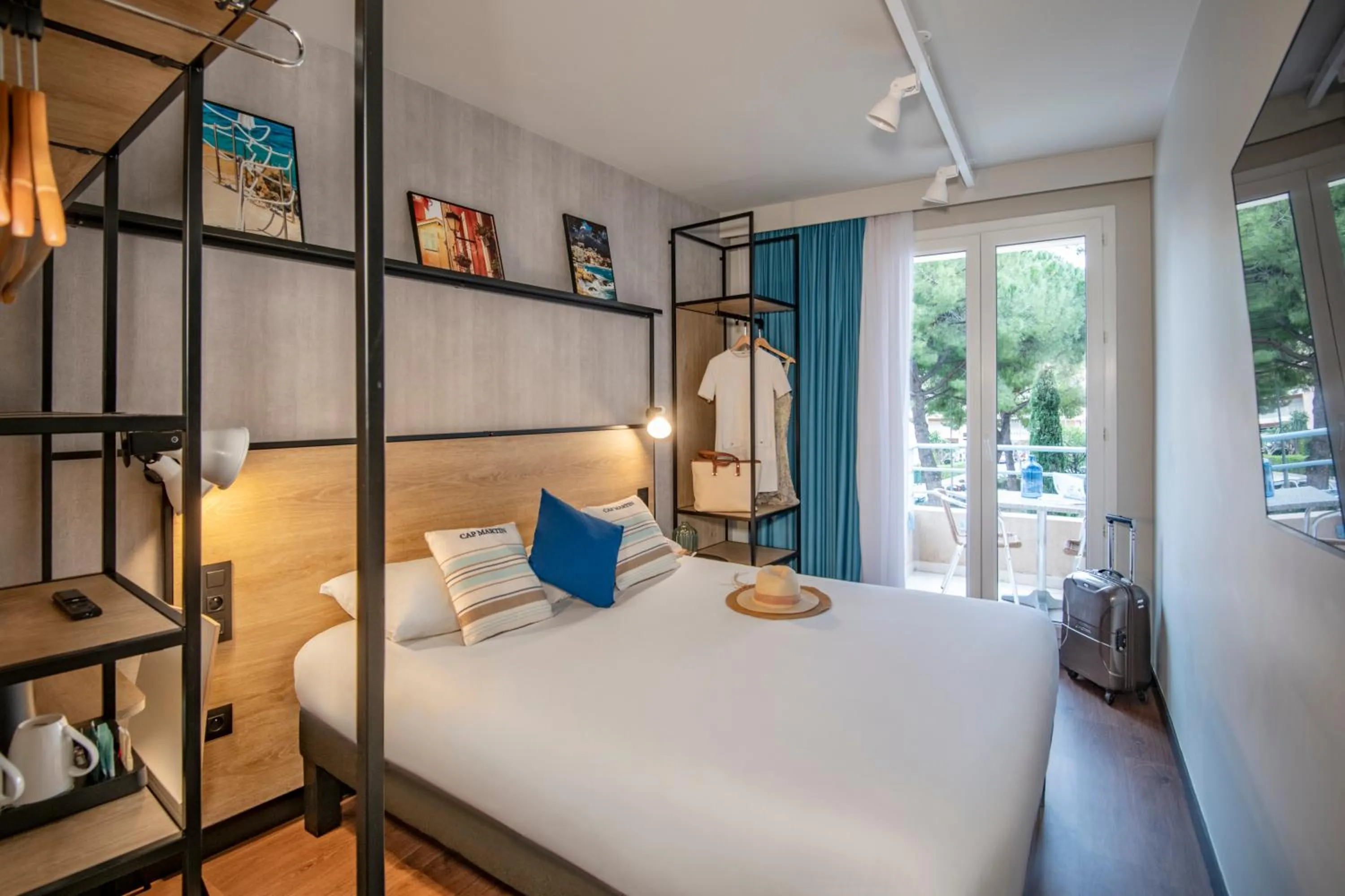 Bed in Ibis Roquebrune Cap Martin Menton