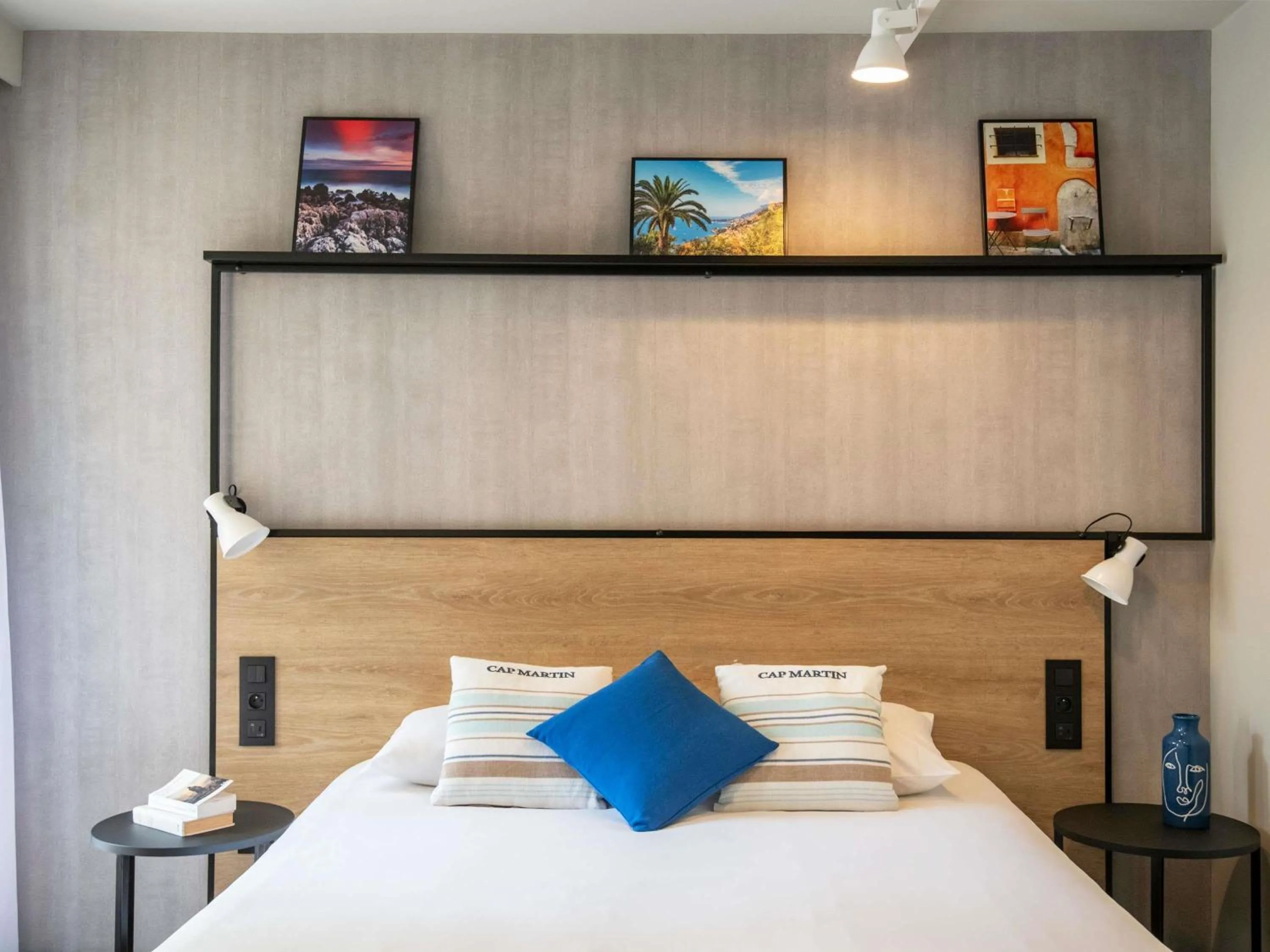 Bedroom, Bed in Ibis Roquebrune Cap Martin Menton