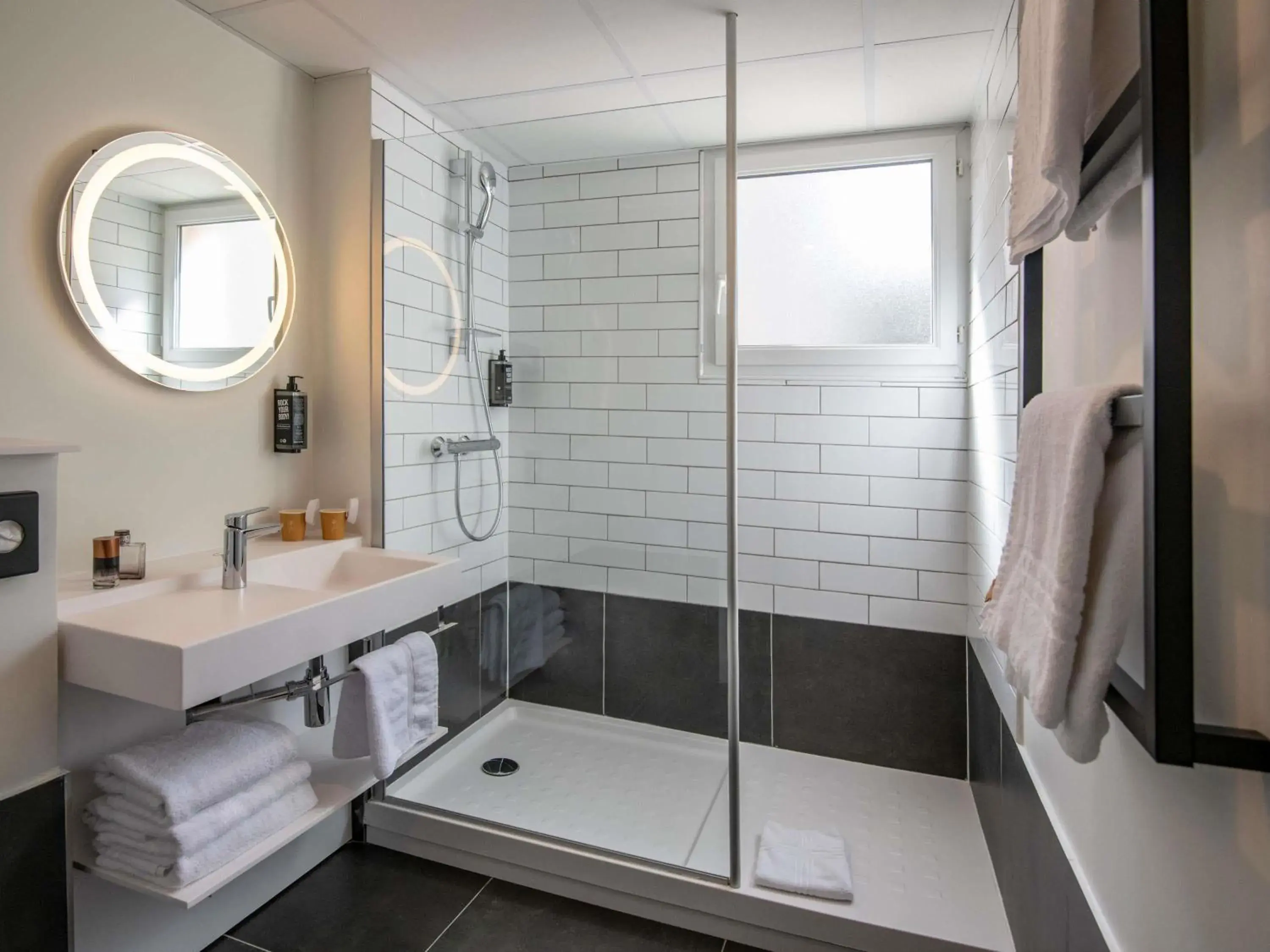 Bedroom in Ibis Roquebrune Cap Martin Menton Bedroom in Ibis Roquebrune Cap Martin Menton