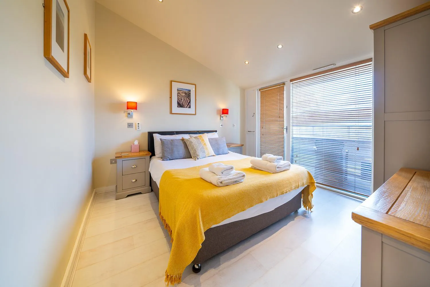 Bed in The Red Lion at Stiffkey