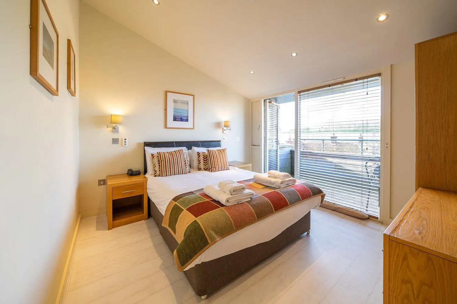 Bed in The Red Lion at Stiffkey