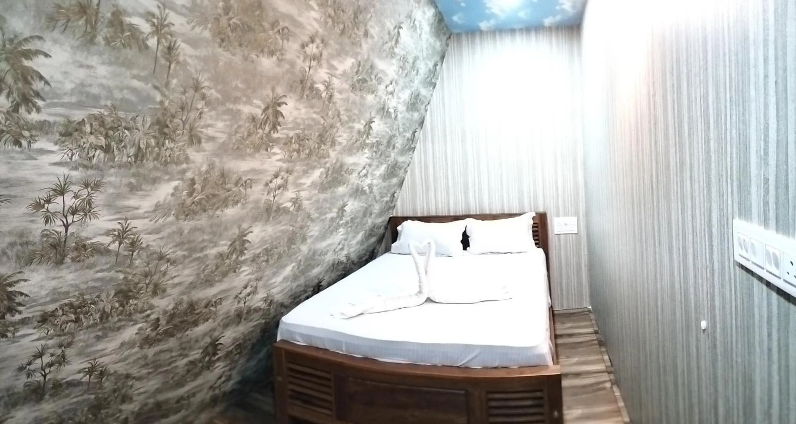 Bedroom, Bed in Dusk Vistas Resort