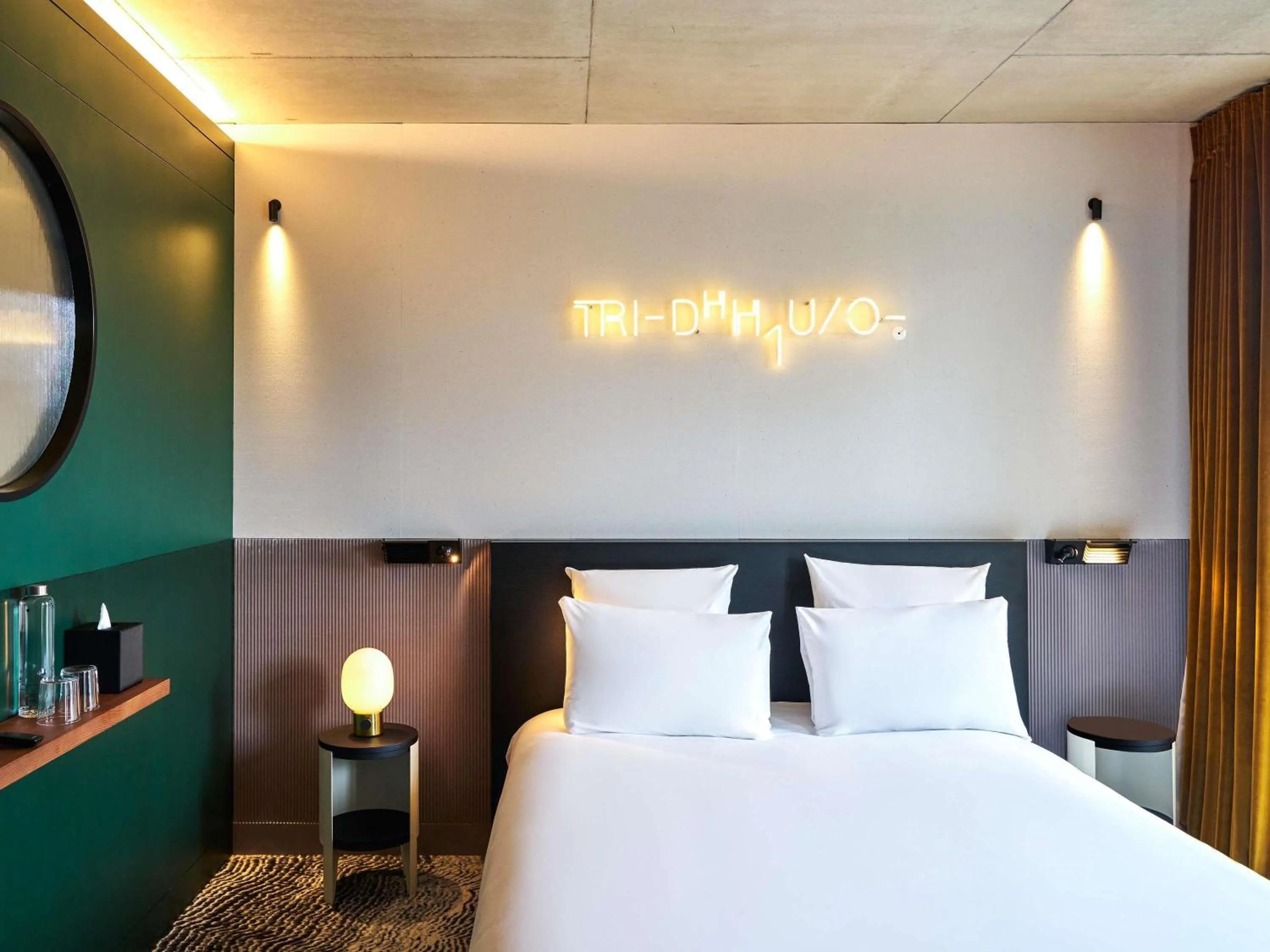 Bedroom, Bed in TRIBE Paris Clichy