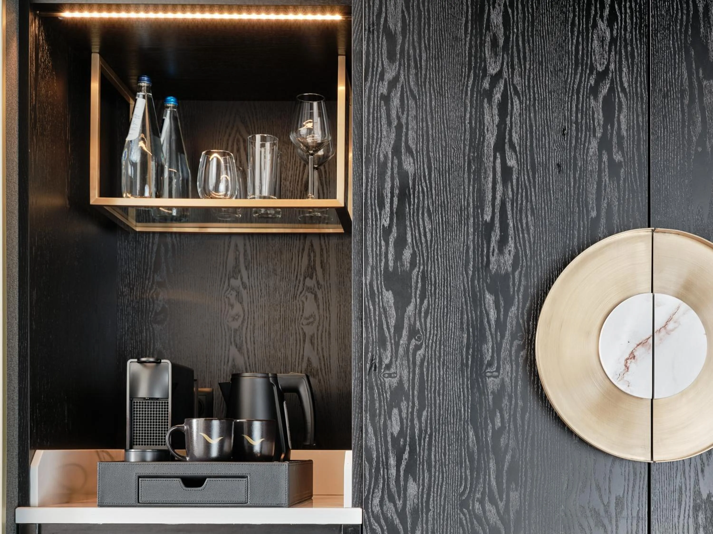 Coffee/tea facilities in Mövenpick Grand Hotel Wroclaw