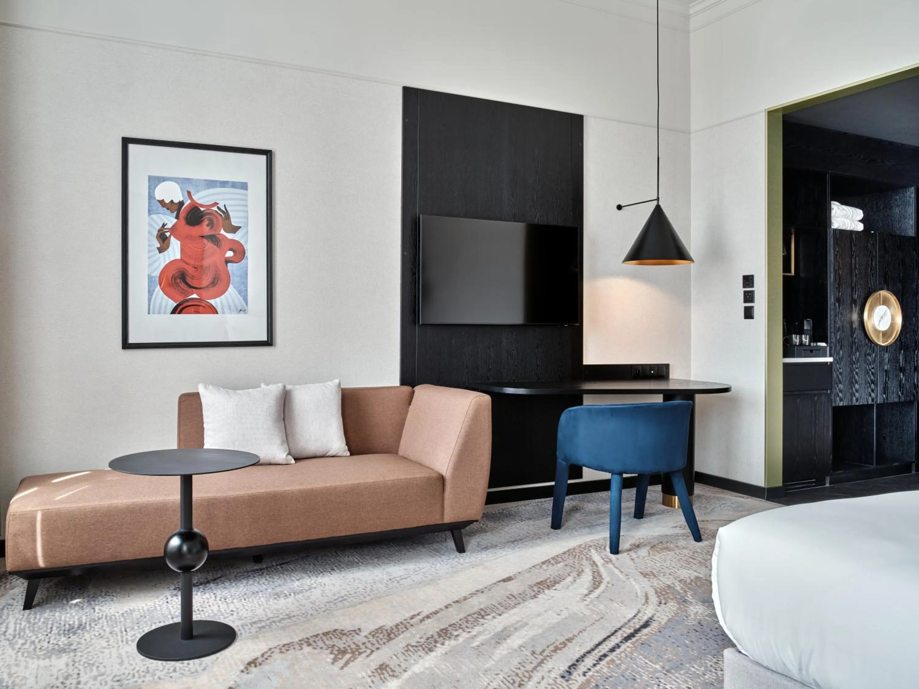 TV and multimedia in Mövenpick Grand Hotel Wroclaw