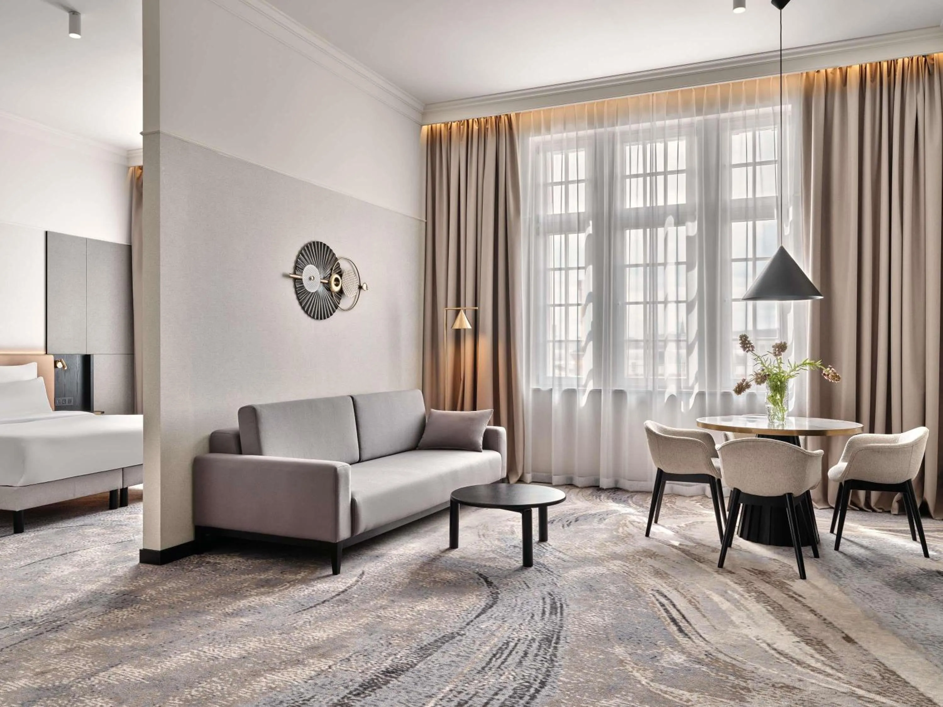 Bedroom, Bed in Mövenpick Grand Hotel Wroclaw