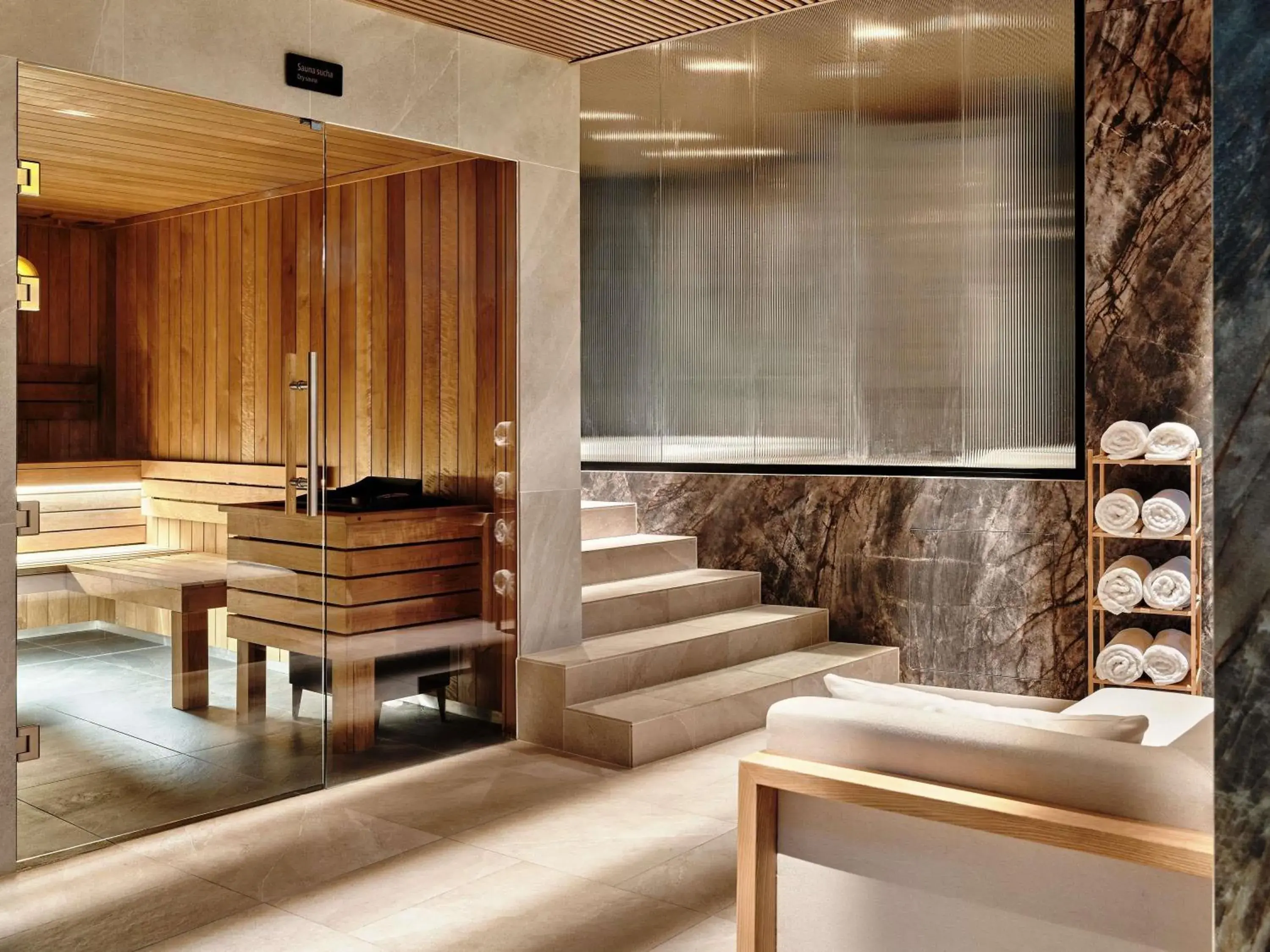 Spa and wellness centre/facilities in Mövenpick Grand Hotel Wroclaw Spa and wellness centre/facilities in Mövenpick Grand Hotel Wroclaw