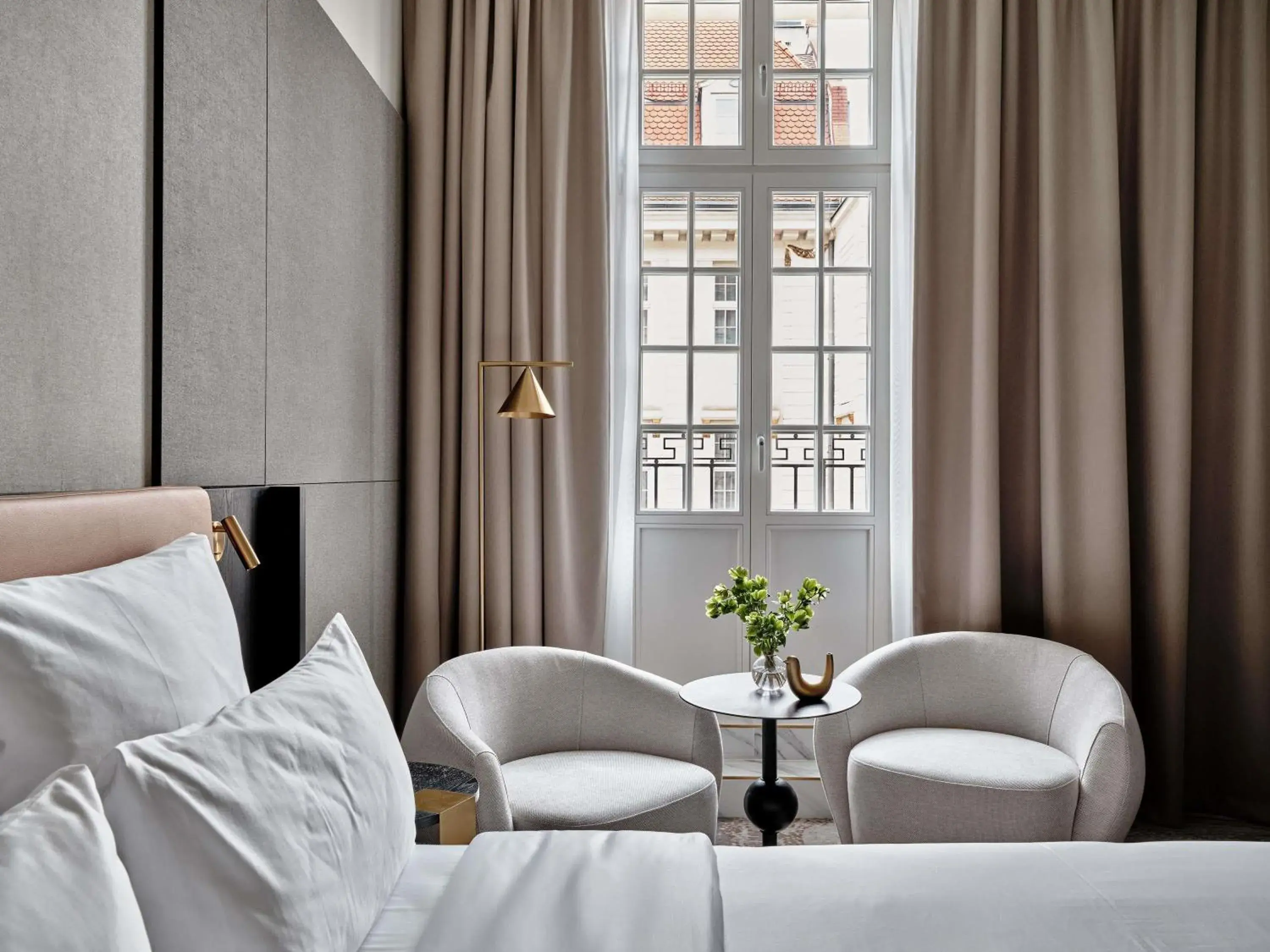 Bedroom, Bed in Mövenpick Grand Hotel Wroclaw Bedroom, Bed in Mövenpick Grand Hotel Wroclaw