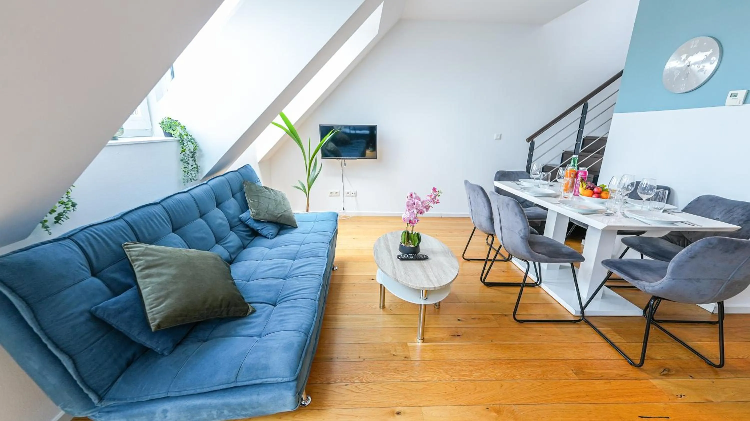 TV and multimedia in Christiano Apartments Hauptbahnhof | contactless check-in
