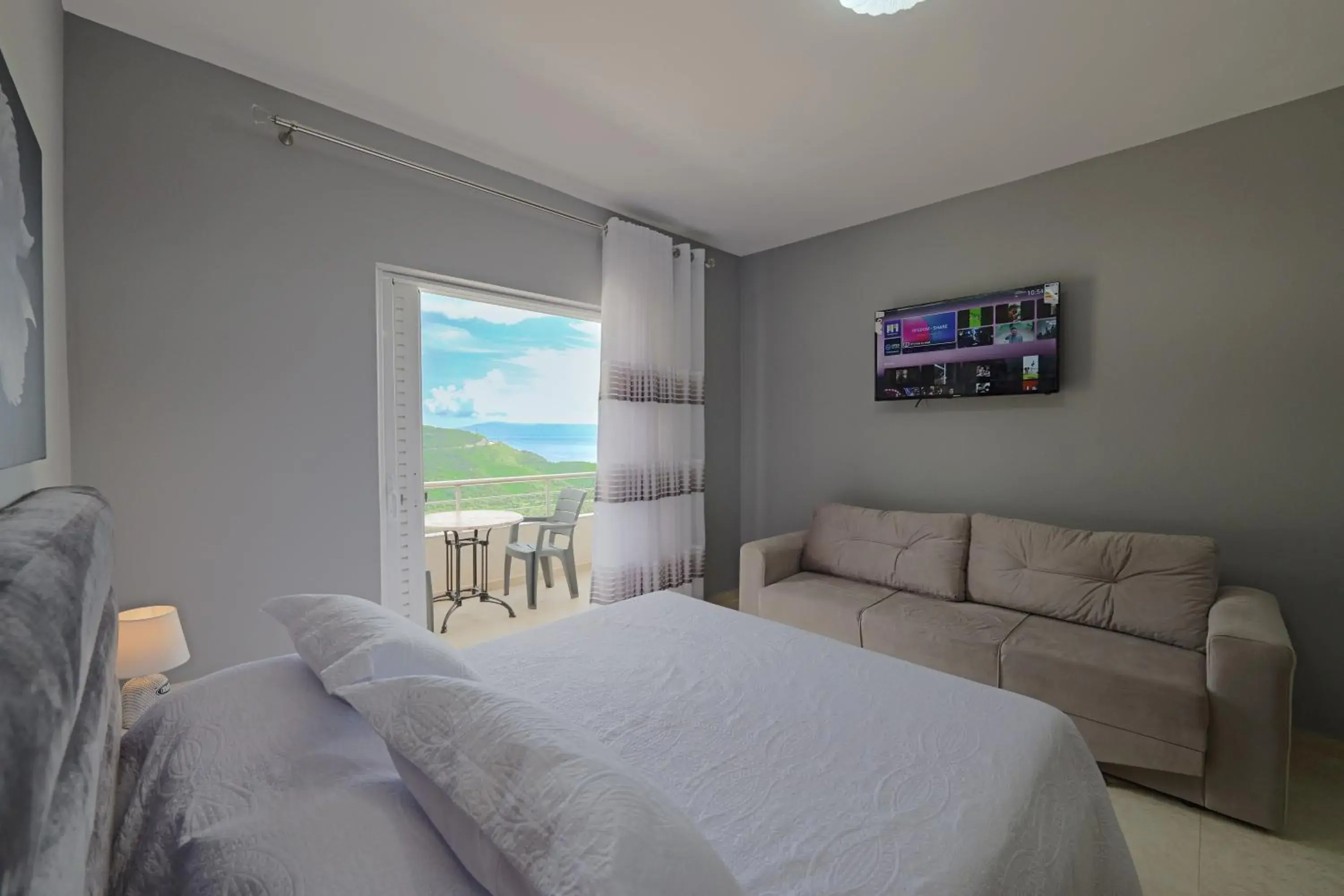 Deluxe Double Room in Seaview Bunec Deluxe Double Room in Seaview Bunec