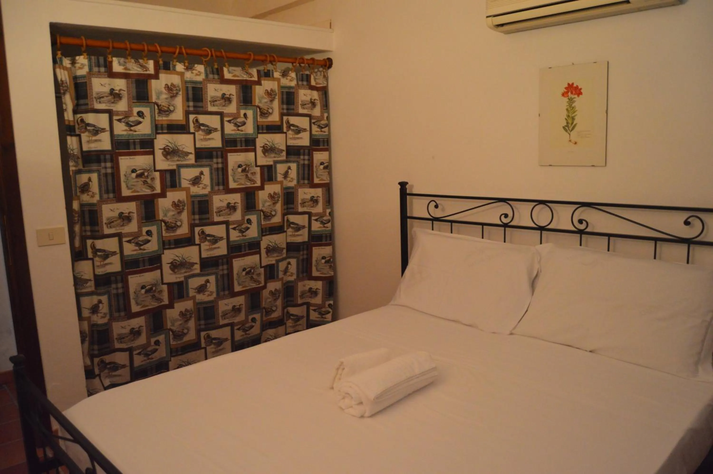Bedroom, Bed in Casa Sarticola