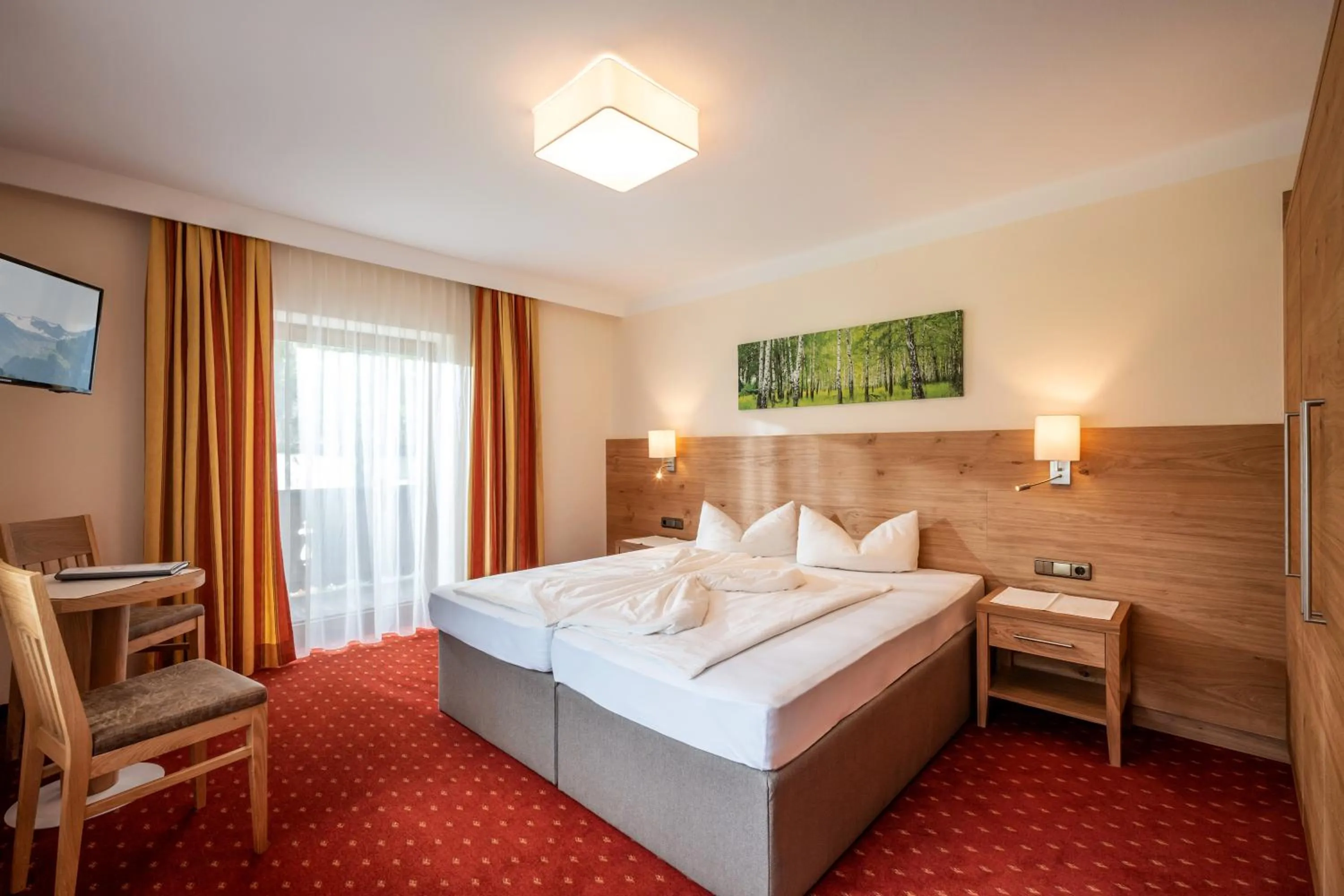 Bed in Hotel Garni Birkenhof