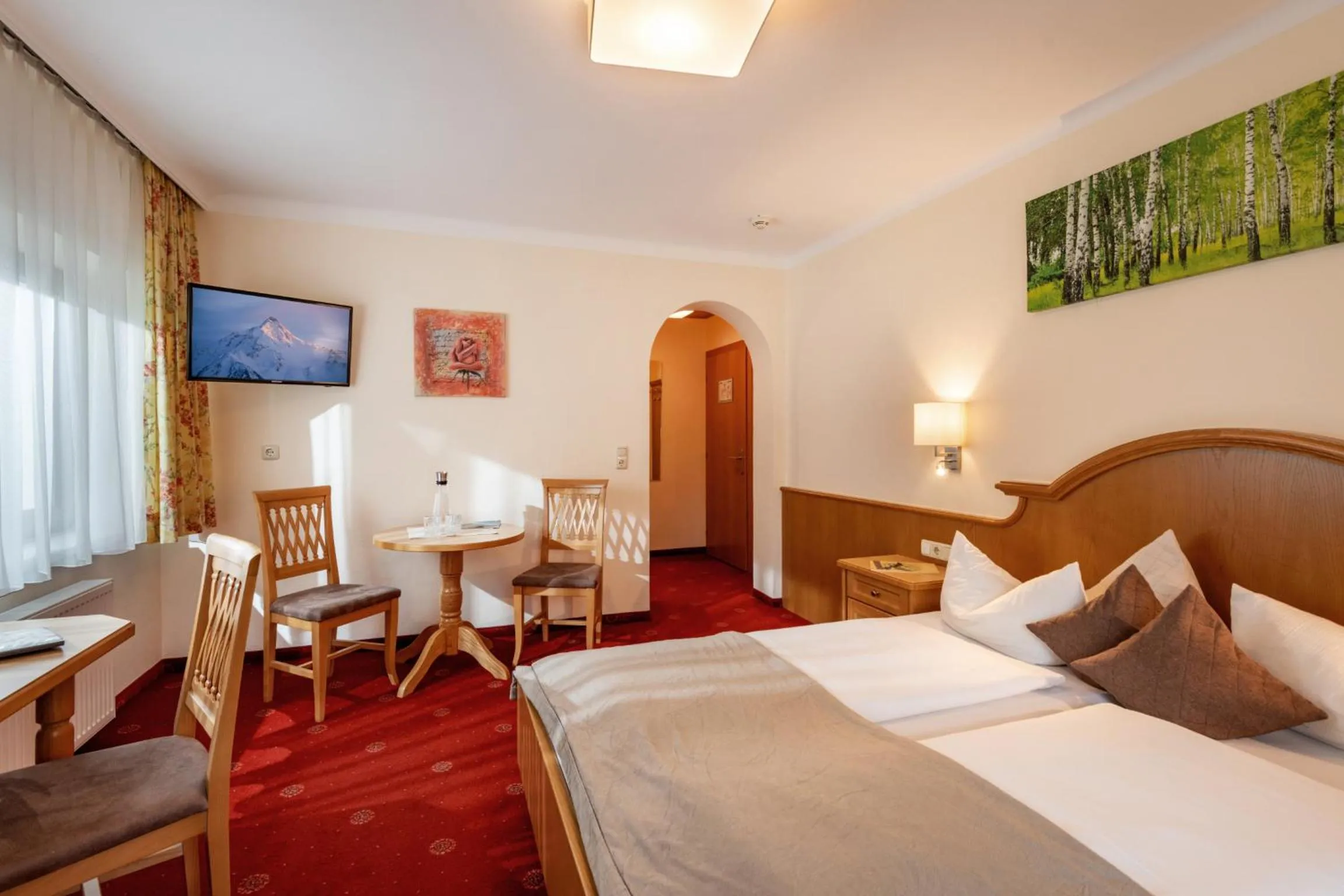 Bed in Hotel Garni Birkenhof