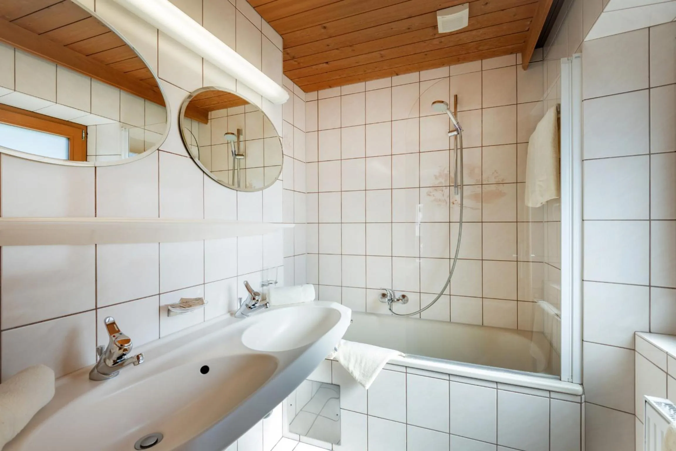 Bathroom in Hotel Garni Birkenhof