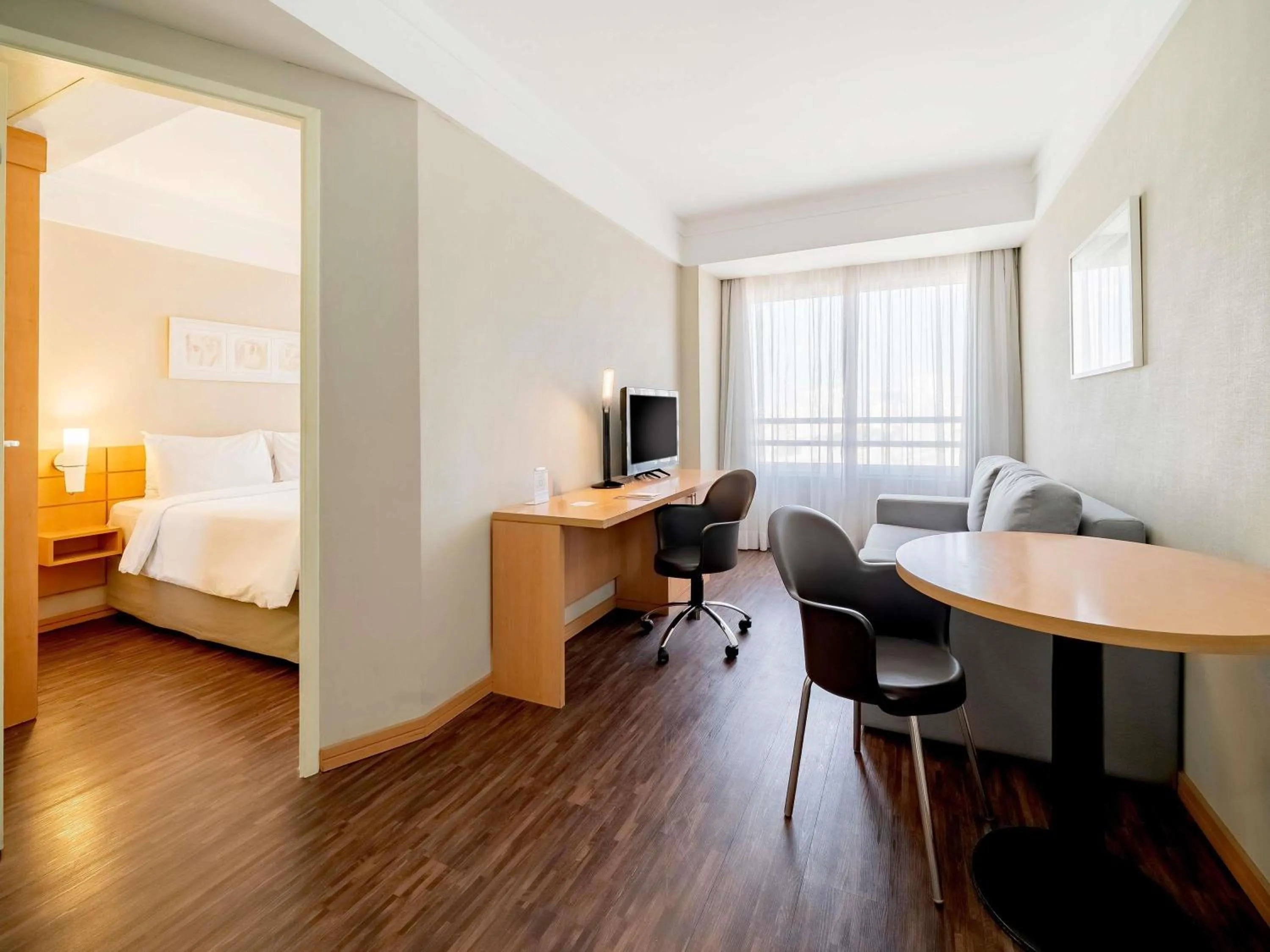 Bedroom, Bed in Mercure Guarulhos Aeroporto