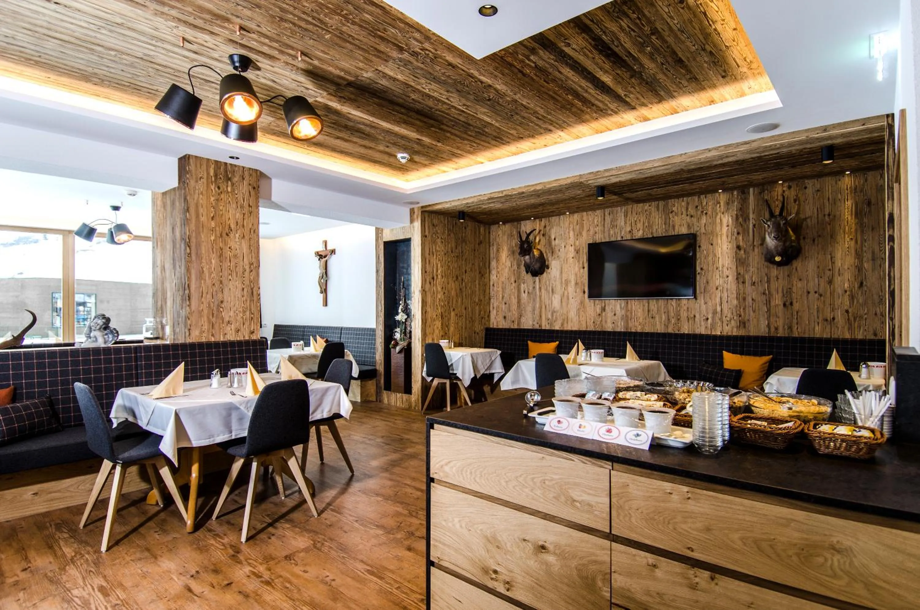 Area and facilities in Hotel Garni Persutt